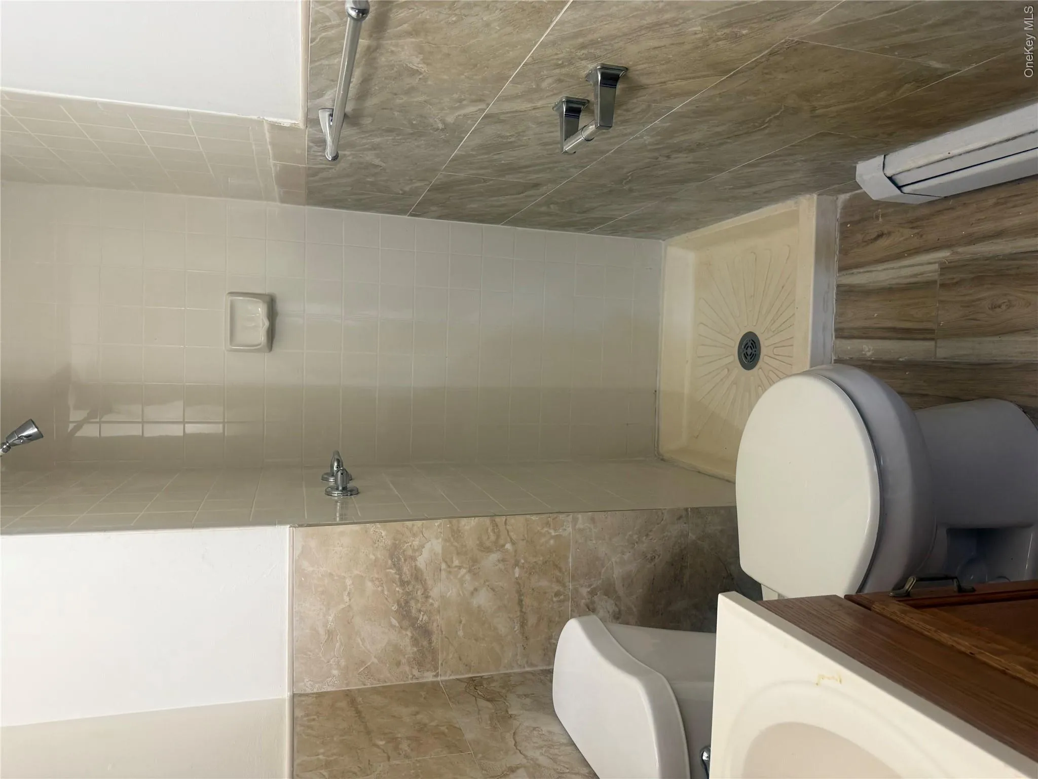 144-87 176th Street, New York, NY, 3 Bedrooms Bedrooms, 4 Rooms Rooms,2 BathroomsBathrooms,Residential Lease,For Rent,176th,0,1039836 144-87 176th Street, New York, NY, 3 Bedrooms Bedrooms, 4 Rooms Rooms,2 BathroomsBathrooms,Residential Lease,For Rent,176th,0,1039836