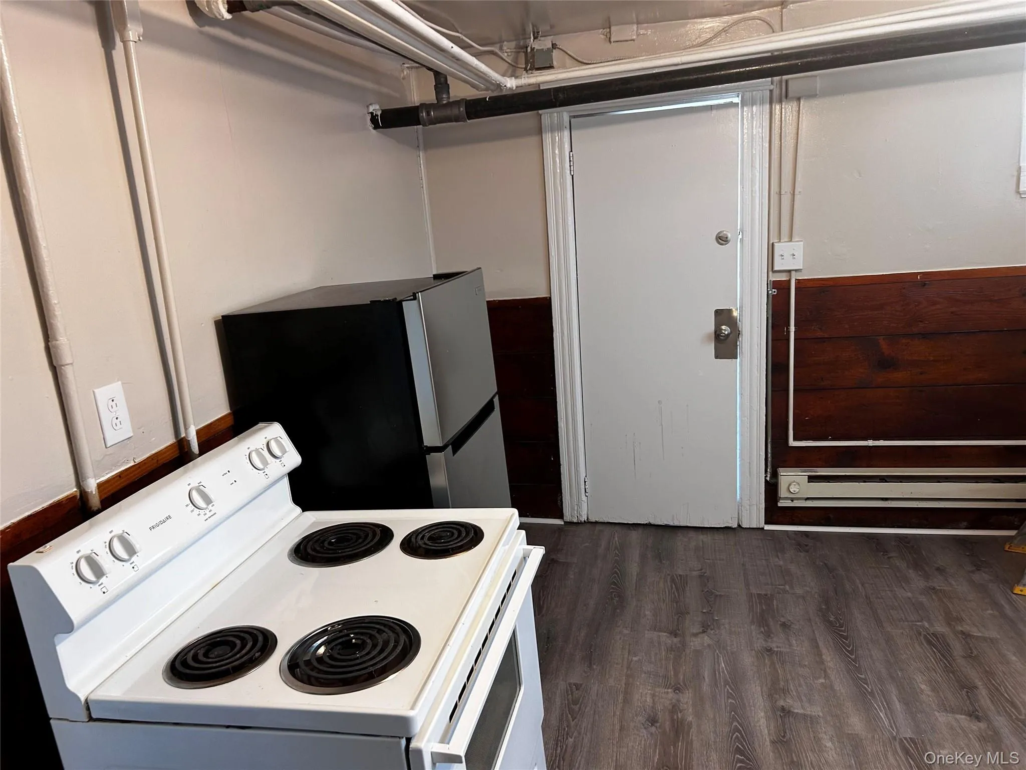 65 Academy Street, Poughkeepsie, NY, 1 Bedroom Bedrooms, 3 Room Rooms,1 BathroomBathrooms,Residential Lease,For Rent,Academy,0,1039837 65 Academy Street, Poughkeepsie, NY, 1 Bedroom Bedrooms, 3 Room Rooms,1 BathroomBathrooms,Residential Lease,For Rent,Academy,0,1039837