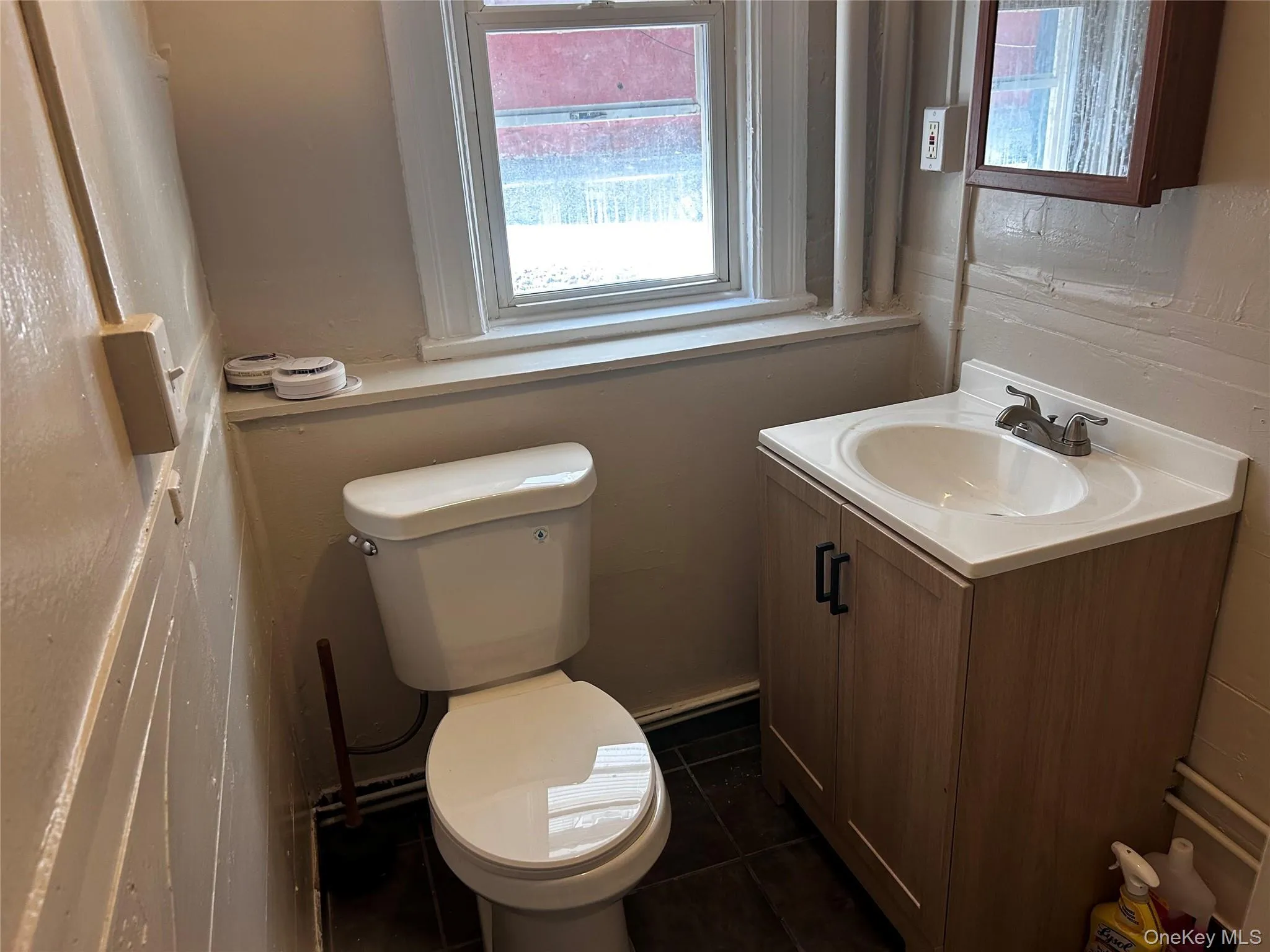 65 Academy Street, Poughkeepsie, NY, 1 Bedroom Bedrooms, 3 Room Rooms,1 BathroomBathrooms,Residential Lease,For Rent,Academy,0,1039837 65 Academy Street, Poughkeepsie, NY, 1 Bedroom Bedrooms, 3 Room Rooms,1 BathroomBathrooms,Residential Lease,For Rent,Academy,0,1039837