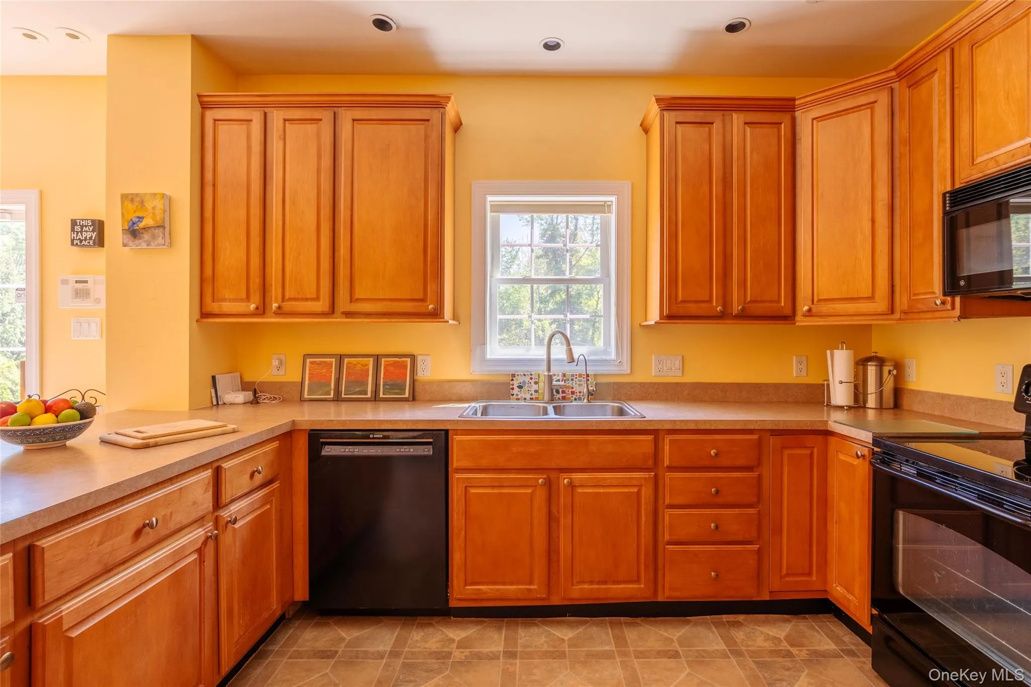 Honey woodwork Kitchen Honey woodwork Kitchen