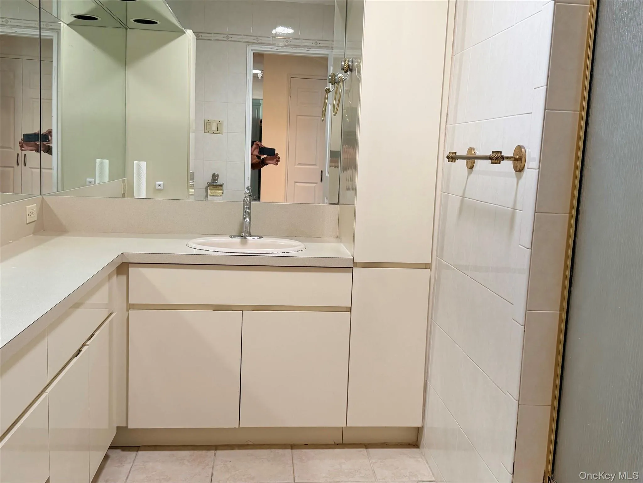 Bathroom Bathroom