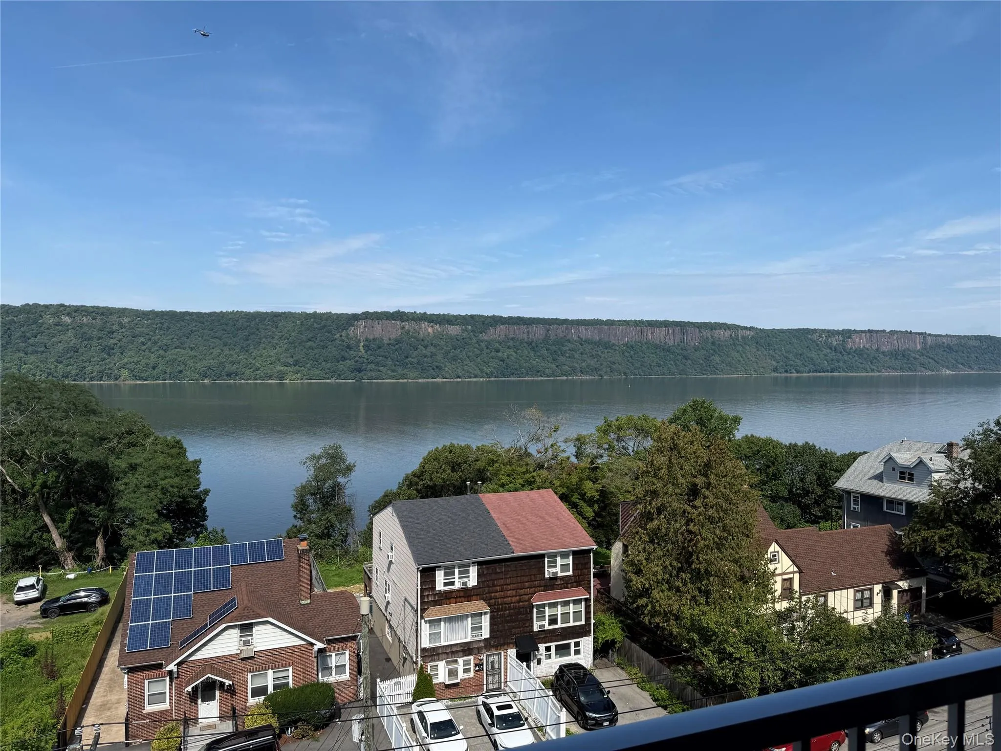 650 Warburton, Yonkers, NY, 2 Bedrooms Bedrooms, 5 Rooms Rooms,2 BathroomsBathrooms,Residential,For Rent,Warburton,0,1039846 650 Warburton, Yonkers, NY, 2 Bedrooms Bedrooms, 5 Rooms Rooms,2 BathroomsBathrooms,Residential,For Rent,Warburton,0,1039846