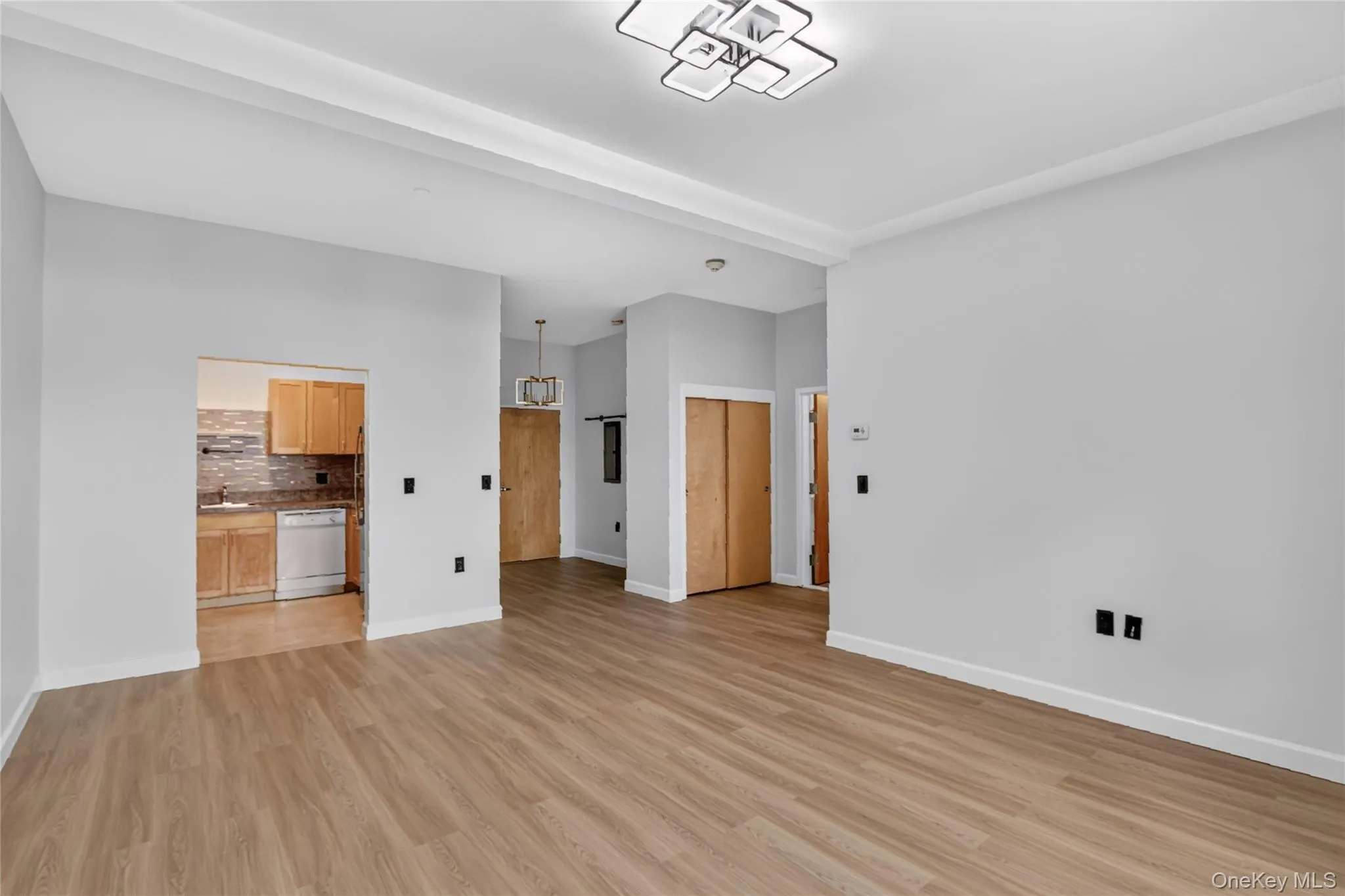 20 Broadway, Orangetown, NY, 1 Bedroom Bedrooms, 3 Rooms Rooms,1 BathroomBathrooms,Residential Lease,For Rent,Broadway,0,1039861 20 Broadway, Orangetown, NY, 1 Bedroom Bedrooms, 3 Rooms Rooms,1 BathroomBathrooms,Residential Lease,For Rent,Broadway,0,1039861