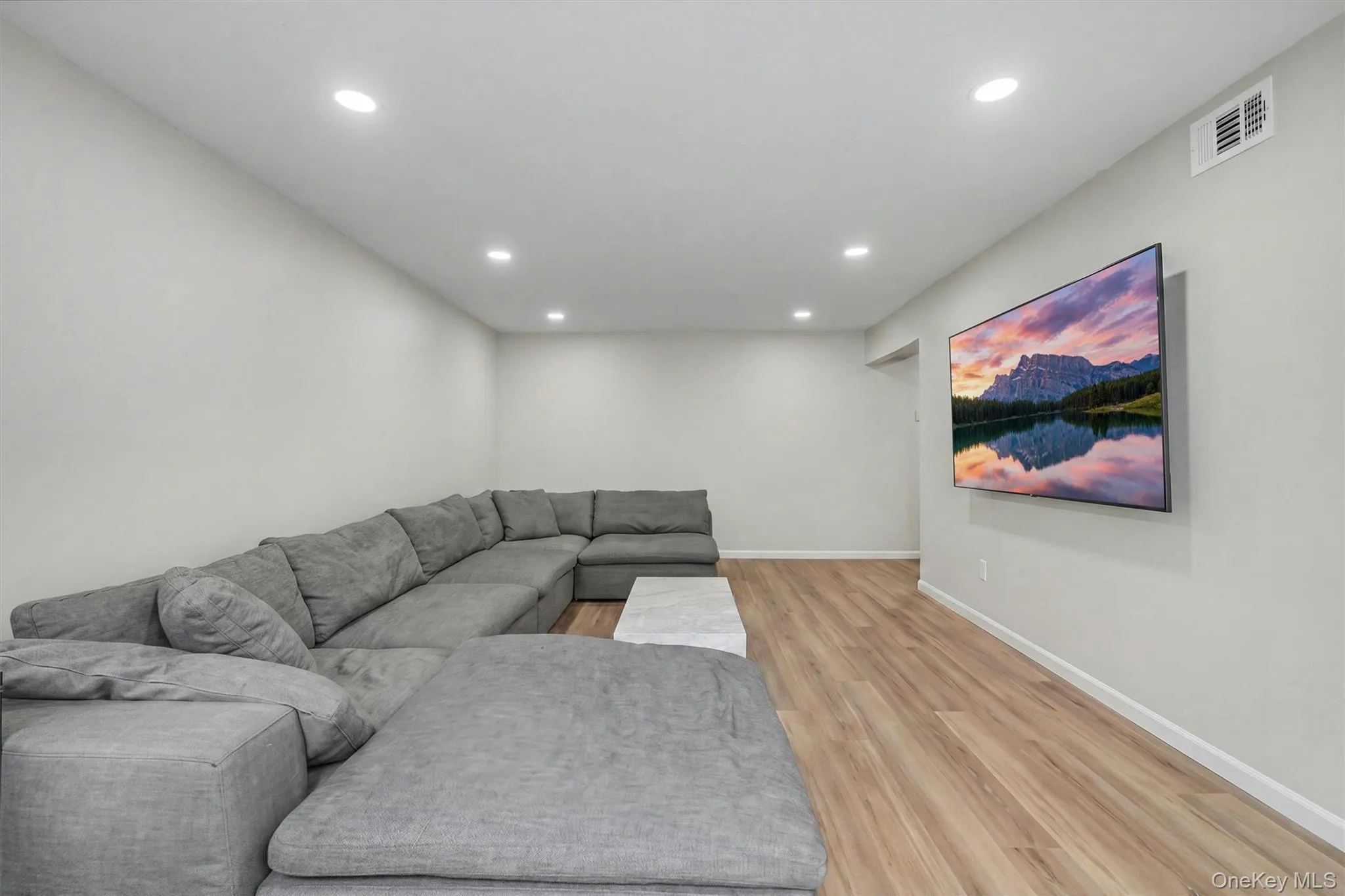 321 Tallwood Drive, Greenburgh, NY, 3 Bedrooms Bedrooms, 8 Rooms Rooms,2 BathroomsBathrooms,Residential,For Rent,Tallwood,0,1039864 321 Tallwood Drive, Greenburgh, NY, 3 Bedrooms Bedrooms, 8 Rooms Rooms,2 BathroomsBathrooms,Residential,For Rent,Tallwood,0,1039864