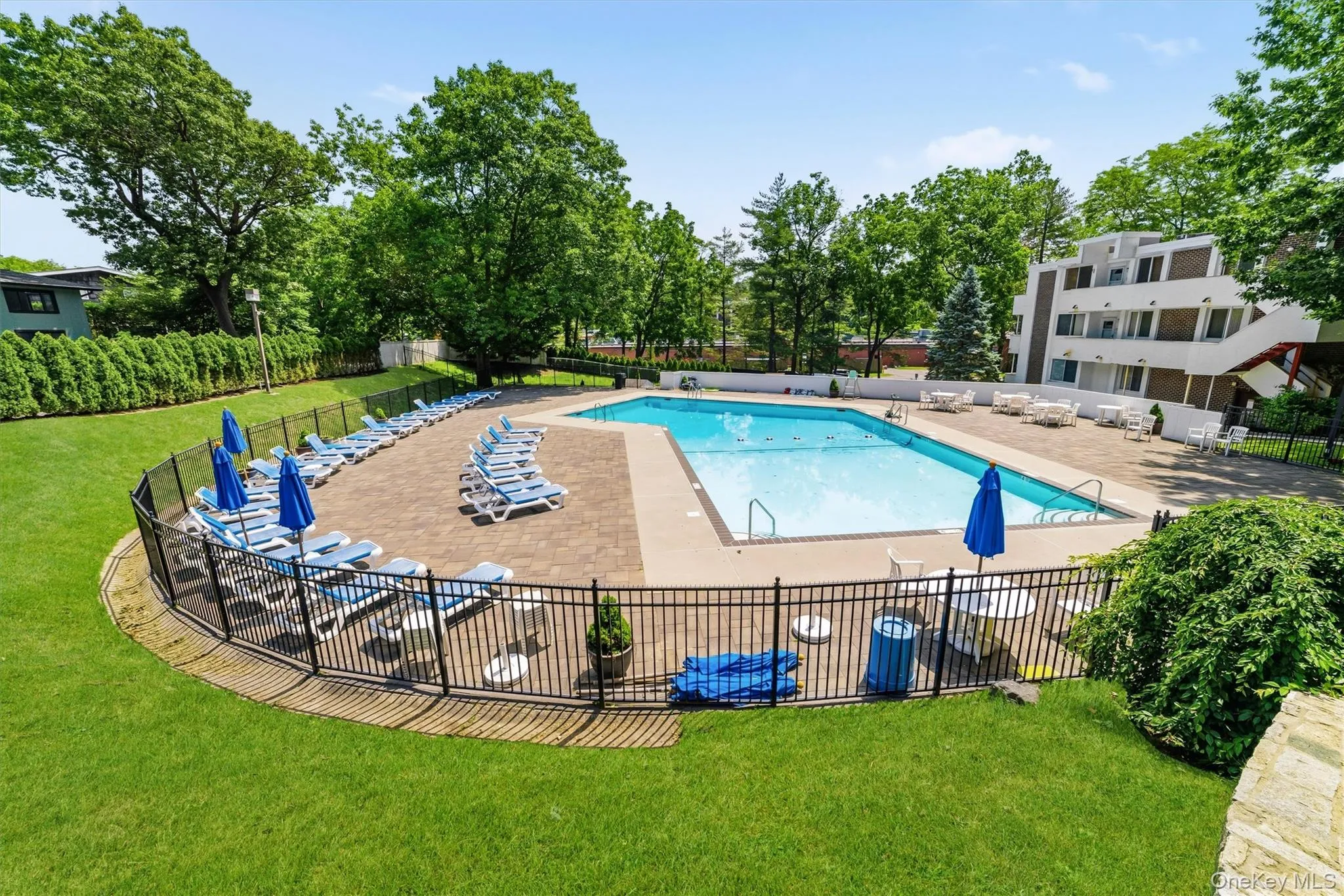 321 Tallwood Drive, Greenburgh, NY, 3 Bedrooms Bedrooms, 8 Rooms Rooms,2 BathroomsBathrooms,Residential,For Rent,Tallwood,0,1039864 321 Tallwood Drive, Greenburgh, NY, 3 Bedrooms Bedrooms, 8 Rooms Rooms,2 BathroomsBathrooms,Residential,For Rent,Tallwood,0,1039864
