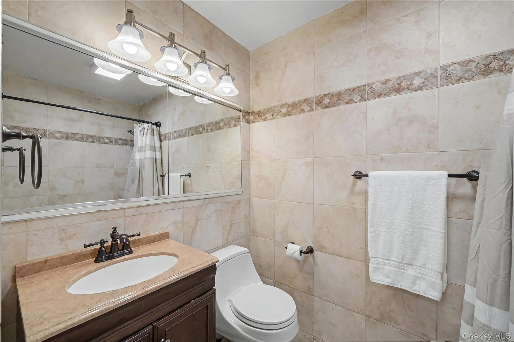 321 Tallwood Drive, Greenburgh, NY, 3 Bedrooms Bedrooms, 8 Rooms Rooms,2 BathroomsBathrooms,Residential,For Rent,Tallwood,0,1039864 321 Tallwood Drive, Greenburgh, NY, 3 Bedrooms Bedrooms, 8 Rooms Rooms,2 BathroomsBathrooms,Residential,For Rent,Tallwood,0,1039864