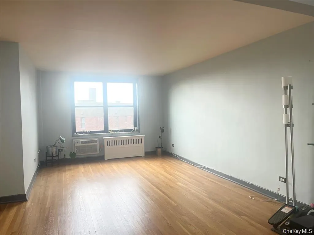139-15 83rd Avenue, New York, NY, 1 Bedroom Bedrooms, 3 Rooms Rooms,1 BathroomBathrooms,Residential,For Rent,83rd,0,1039866 139-15 83rd Avenue, New York, NY, 1 Bedroom Bedrooms, 3 Rooms Rooms,1 BathroomBathrooms,Residential,For Rent,83rd,0,1039866