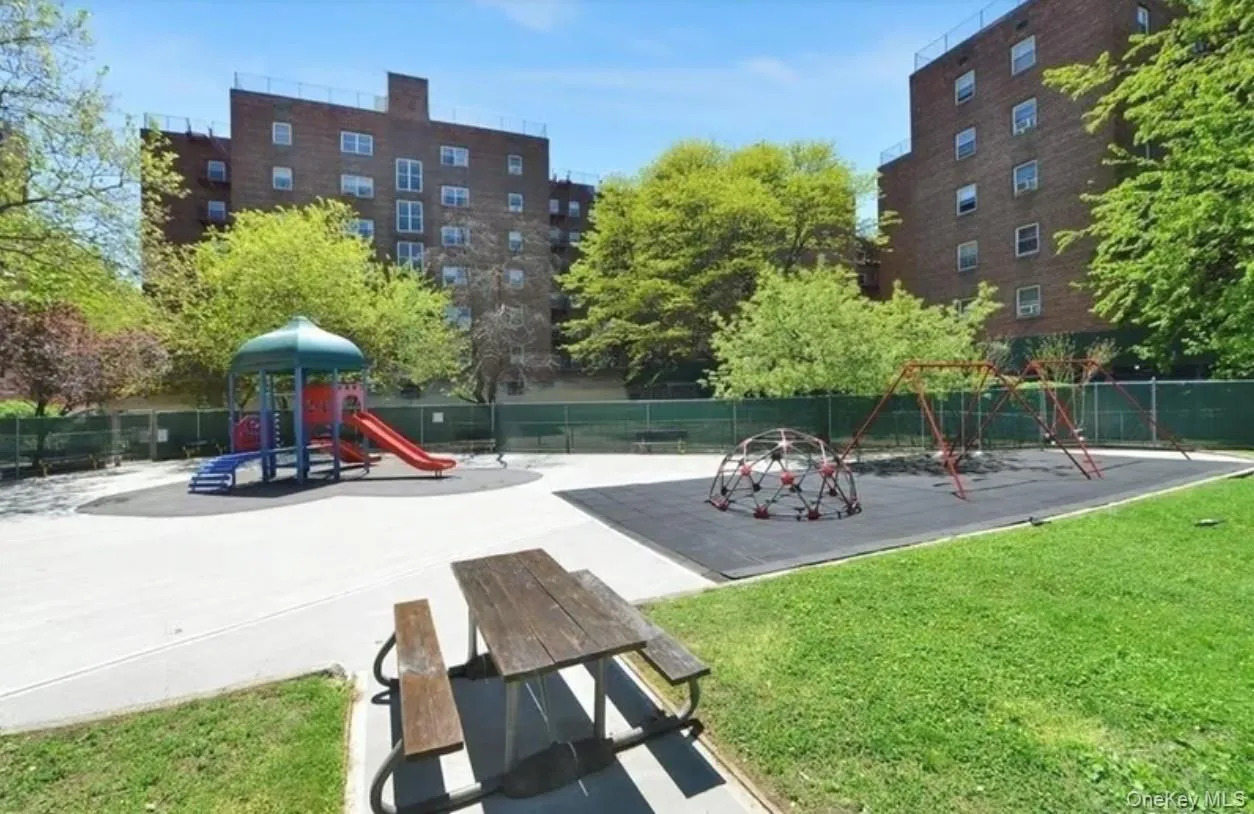 139-15 83rd Avenue, New York, NY, 1 Bedroom Bedrooms, 3 Rooms Rooms,1 BathroomBathrooms,Residential,For Rent,83rd,0,1039866 139-15 83rd Avenue, New York, NY, 1 Bedroom Bedrooms, 3 Rooms Rooms,1 BathroomBathrooms,Residential,For Rent,83rd,0,1039866
