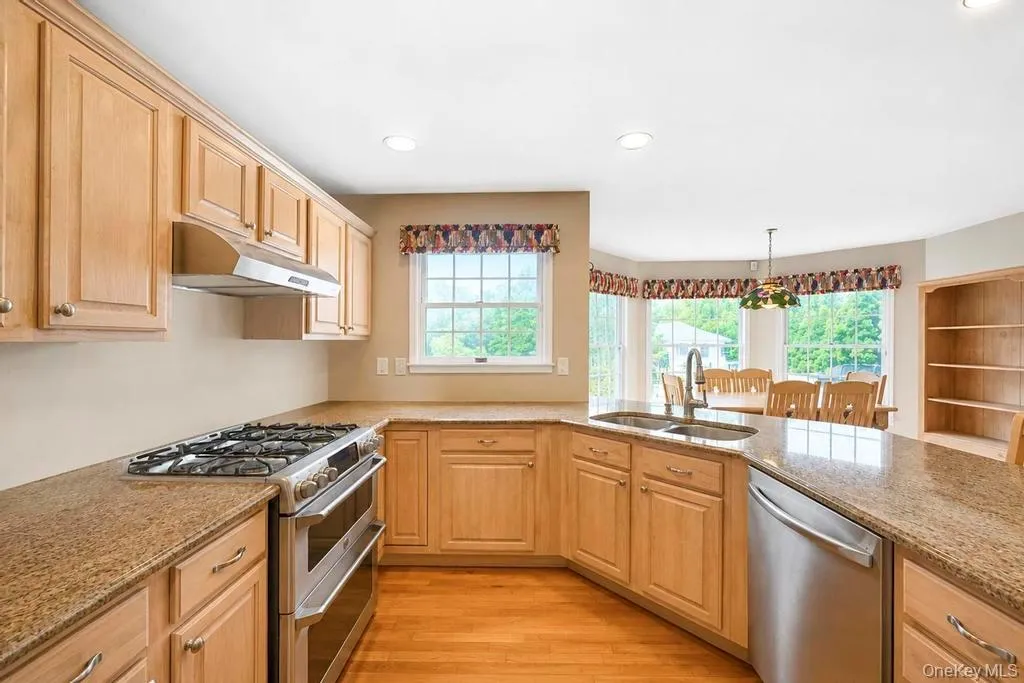 150 Hayrick Lane, Smithtown, NY, 4 Bedrooms Bedrooms, 8 Rooms Rooms,3 BathroomsBathrooms,Residential,For Rent,Hayrick,0,1039870 150 Hayrick Lane, Smithtown, NY, 4 Bedrooms Bedrooms, 8 Rooms Rooms,3 BathroomsBathrooms,Residential,For Rent,Hayrick,0,1039870