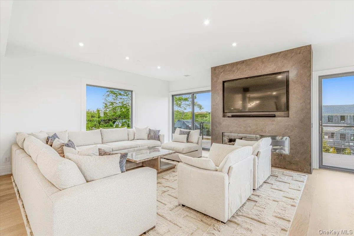 1A Jagger Lane, Southampton, NY, 5 Bedrooms Bedrooms, 28 Rooms Rooms,5 BathroomsBathrooms,Residential,For Rent,Jagger,0,1039871 1A Jagger Lane, Southampton, NY, 5 Bedrooms Bedrooms, 28 Rooms Rooms,5 BathroomsBathrooms,Residential,For Rent,Jagger,0,1039871