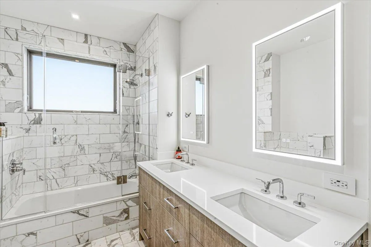1A Jagger Lane, Southampton, NY, 5 Bedrooms Bedrooms, 28 Rooms Rooms,5 BathroomsBathrooms,Residential,For Rent,Jagger,0,1039871 1A Jagger Lane, Southampton, NY, 5 Bedrooms Bedrooms, 28 Rooms Rooms,5 BathroomsBathrooms,Residential,For Rent,Jagger,0,1039871