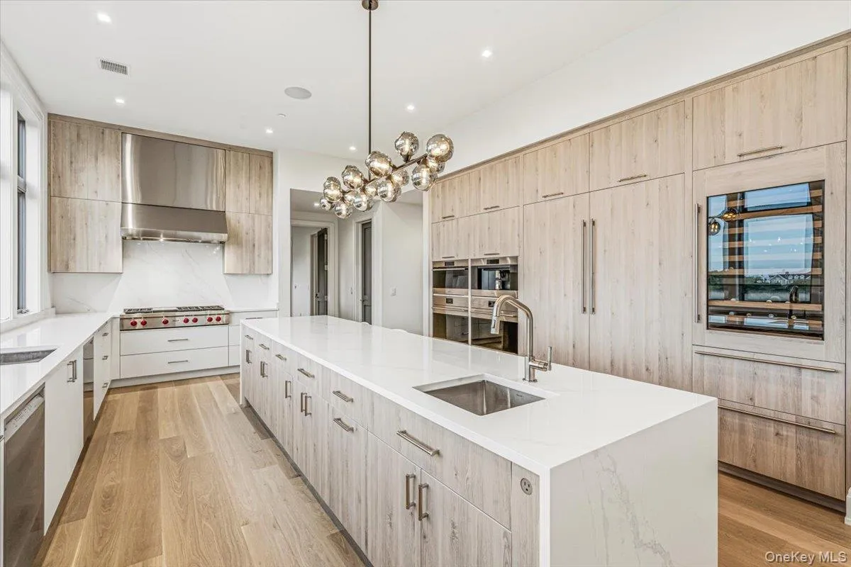 1A Jagger Lane, Southampton, NY, 5 Bedrooms Bedrooms, 28 Rooms Rooms,5 BathroomsBathrooms,Residential,For Rent,Jagger,0,1039871 1A Jagger Lane, Southampton, NY, 5 Bedrooms Bedrooms, 28 Rooms Rooms,5 BathroomsBathrooms,Residential,For Rent,Jagger,0,1039871