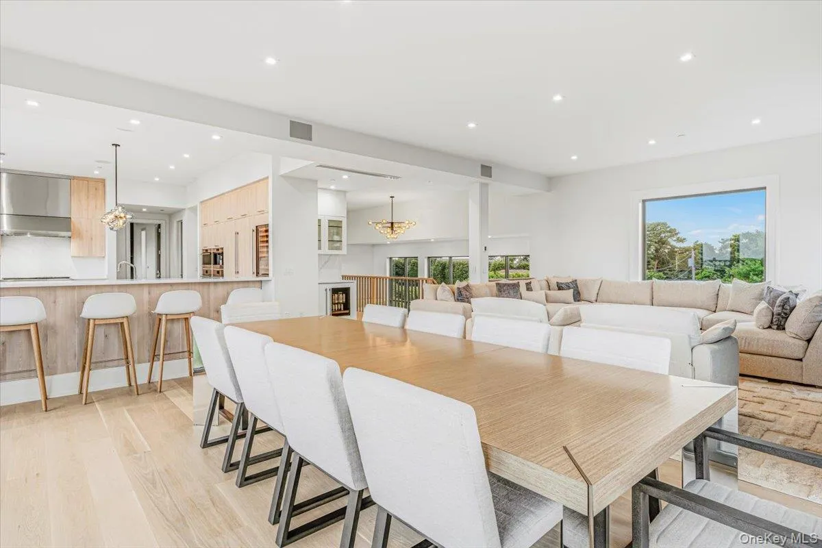 1A Jagger Lane, Southampton, NY, 5 Bedrooms Bedrooms, 28 Rooms Rooms,5 BathroomsBathrooms,Residential,For Rent,Jagger,0,1039871 1A Jagger Lane, Southampton, NY, 5 Bedrooms Bedrooms, 28 Rooms Rooms,5 BathroomsBathrooms,Residential,For Rent,Jagger,0,1039871