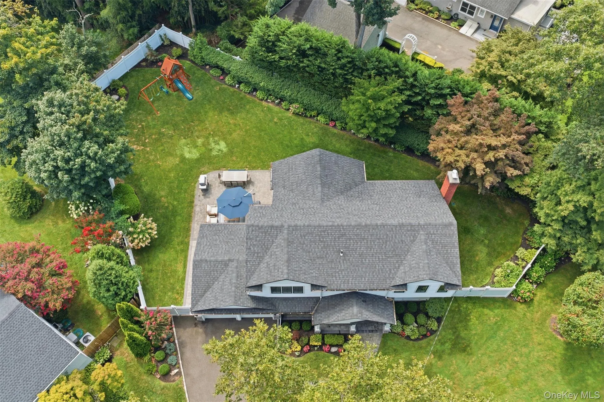 6 Sue Circle, Huntington, NY, 4 Bedrooms Bedrooms, 8 Rooms Rooms,2 BathroomsBathrooms,Residential,For Rent,Sue,0,1039873 6 Sue Circle, Huntington, NY, 4 Bedrooms Bedrooms, 8 Rooms Rooms,2 BathroomsBathrooms,Residential,For Rent,Sue,0,1039873