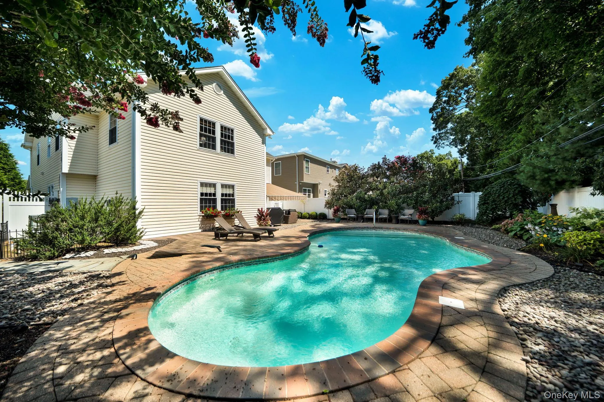 1836 Gardenia Avenue, Hempstead, NY, 4 Bedrooms Bedrooms, 9 Rooms Rooms,2 BathroomsBathrooms,Residential,For Rent,Gardenia,0,1039875 1836 Gardenia Avenue, Hempstead, NY, 4 Bedrooms Bedrooms, 9 Rooms Rooms,2 BathroomsBathrooms,Residential,For Rent,Gardenia,0,1039875