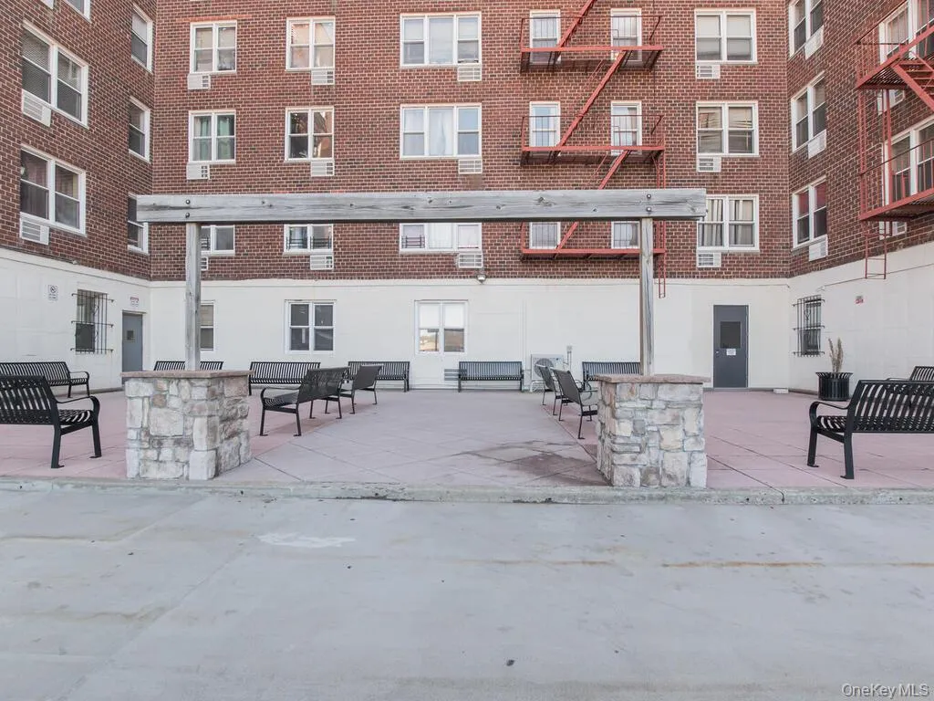 101 Highland Avenue, Yonkers, NY, 1 Bedroom Bedrooms, 5 Rooms Rooms,1 BathroomBathrooms,Residential,For Rent,Highland,0,1039876 101 Highland Avenue, Yonkers, NY, 1 Bedroom Bedrooms, 5 Rooms Rooms,1 BathroomBathrooms,Residential,For Rent,Highland,0,1039876