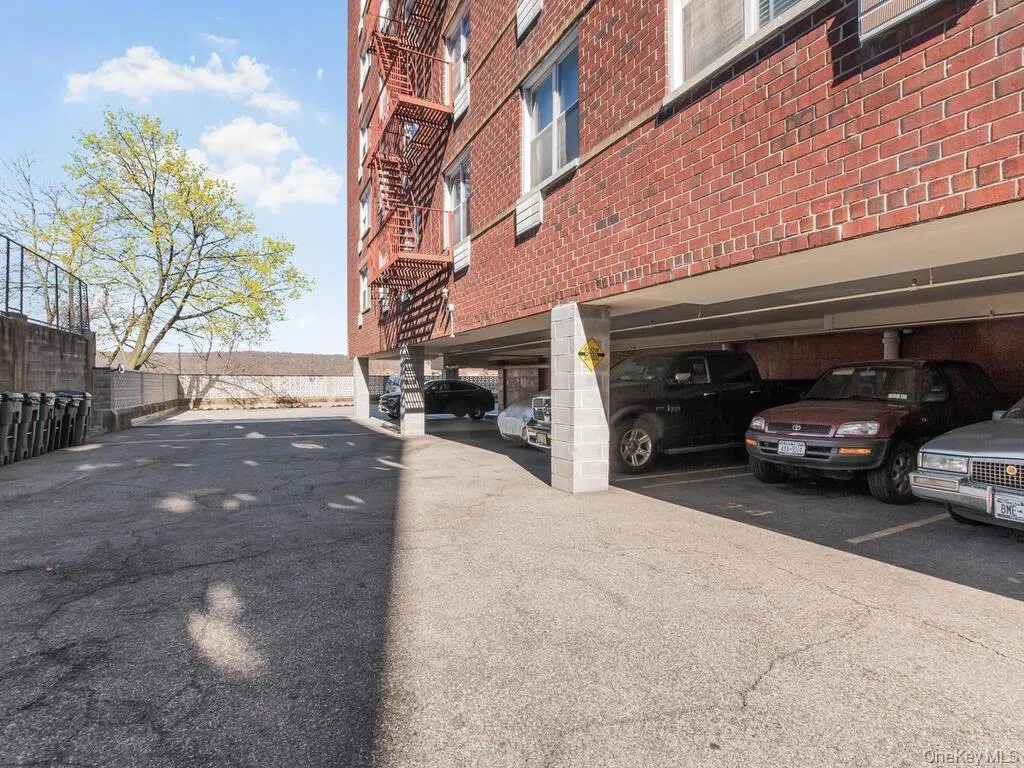 101 Highland Avenue, Yonkers, NY, 1 Bedroom Bedrooms, 5 Rooms Rooms,1 BathroomBathrooms,Residential,For Rent,Highland,0,1039876 101 Highland Avenue, Yonkers, NY, 1 Bedroom Bedrooms, 5 Rooms Rooms,1 BathroomBathrooms,Residential,For Rent,Highland,0,1039876