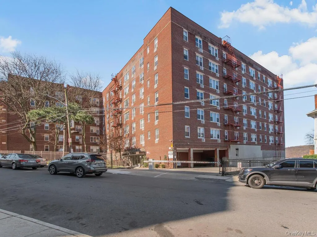 101 Highland Avenue, Yonkers, NY, 1 Bedroom Bedrooms, 5 Rooms Rooms,1 BathroomBathrooms,Residential,For Rent,Highland,0,1039876 101 Highland Avenue, Yonkers, NY, 1 Bedroom Bedrooms, 5 Rooms Rooms,1 BathroomBathrooms,Residential,For Rent,Highland,0,1039876