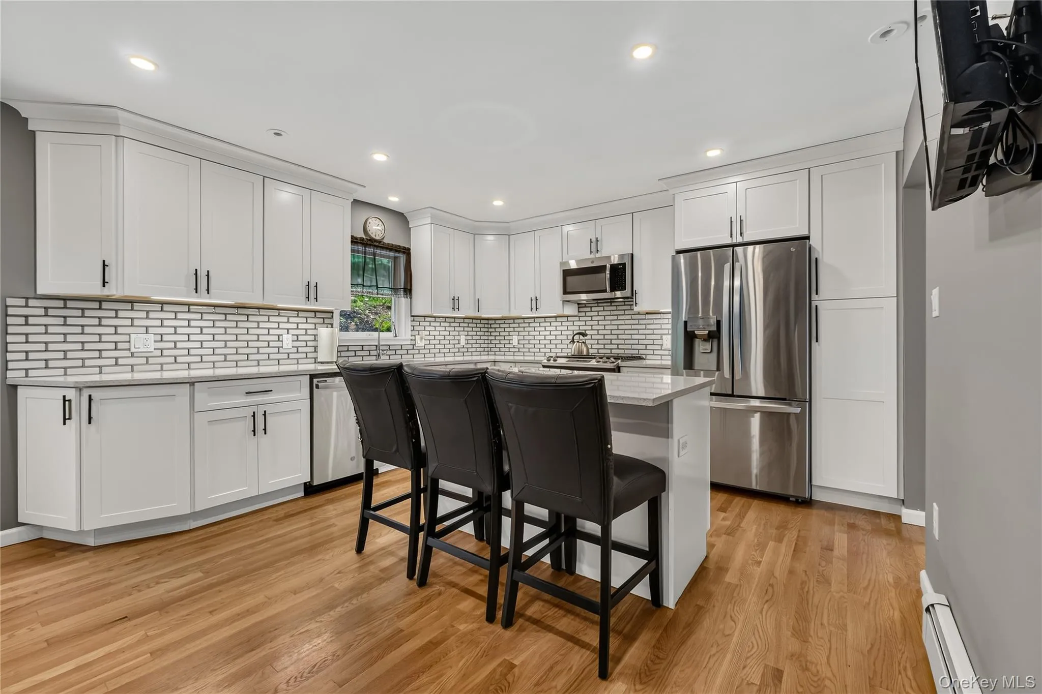 35 Glenna Drive, Carmel, NY, 3 Bedrooms Bedrooms, 7 Rooms Rooms,3 BathroomsBathrooms,Residential,For Rent,Glenna,0,1039879 35 Glenna Drive, Carmel, NY, 3 Bedrooms Bedrooms, 7 Rooms Rooms,3 BathroomsBathrooms,Residential,For Rent,Glenna,0,1039879