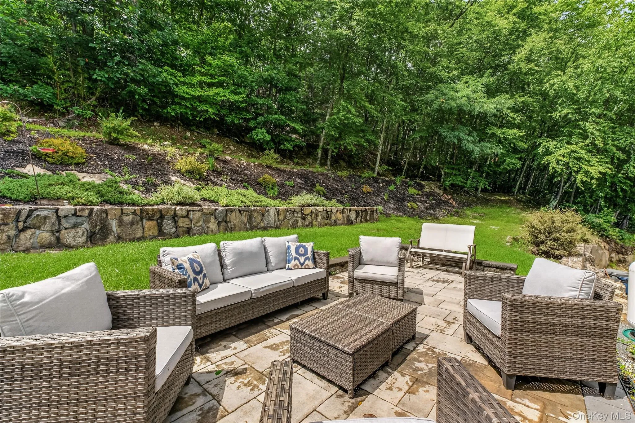 35 Glenna Drive, Carmel, NY, 3 Bedrooms Bedrooms, 7 Rooms Rooms,3 BathroomsBathrooms,Residential,For Rent,Glenna,0,1039879 35 Glenna Drive, Carmel, NY, 3 Bedrooms Bedrooms, 7 Rooms Rooms,3 BathroomsBathrooms,Residential,For Rent,Glenna,0,1039879