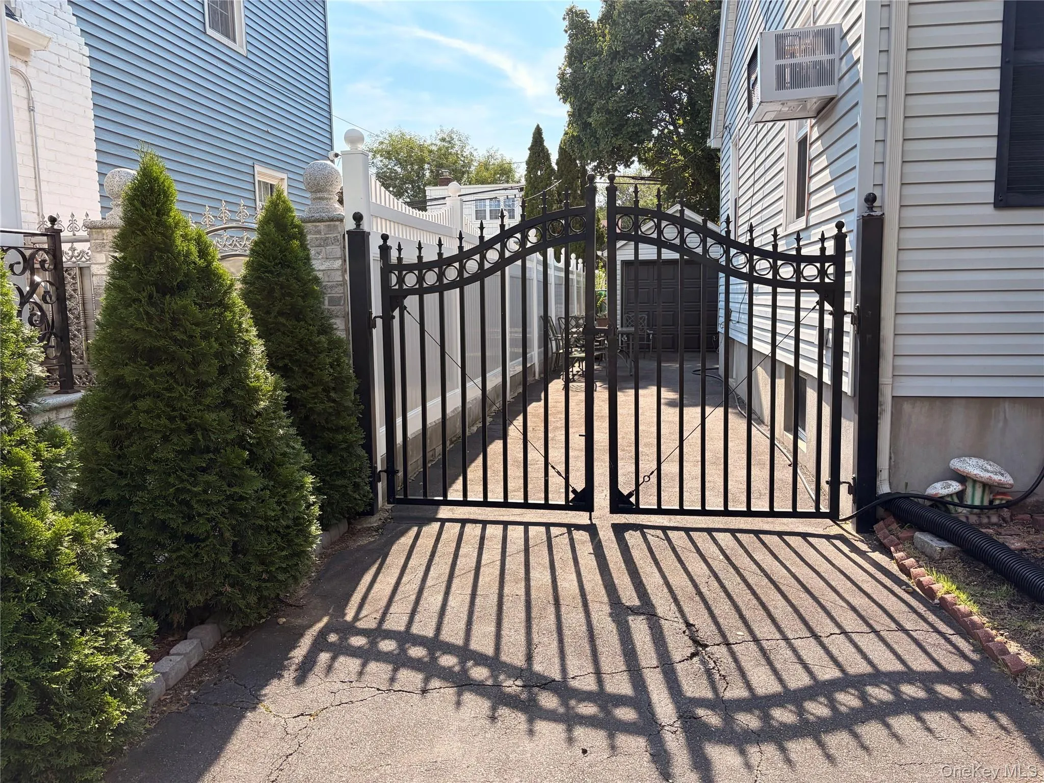 Gated Private Driveway Gated Private Driveway