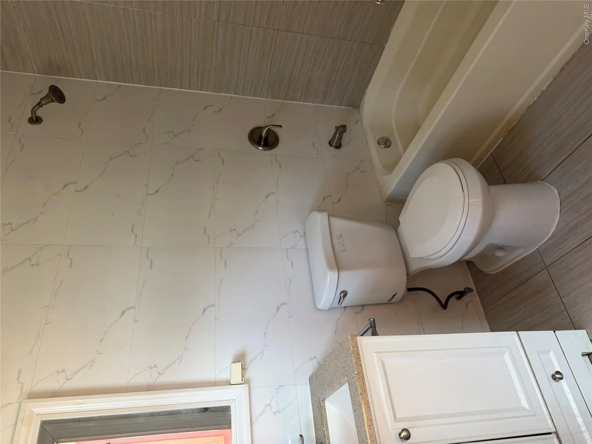110-26 175th Street, New York, NY, 3 Bedrooms Bedrooms, 6 Rooms Rooms,2 BathroomsBathrooms,Residential Lease,For Rent,175th Street,0,1039887 110-26 175th Street, New York, NY, 3 Bedrooms Bedrooms, 6 Rooms Rooms,2 BathroomsBathrooms,Residential Lease,For Rent,175th Street,0,1039887