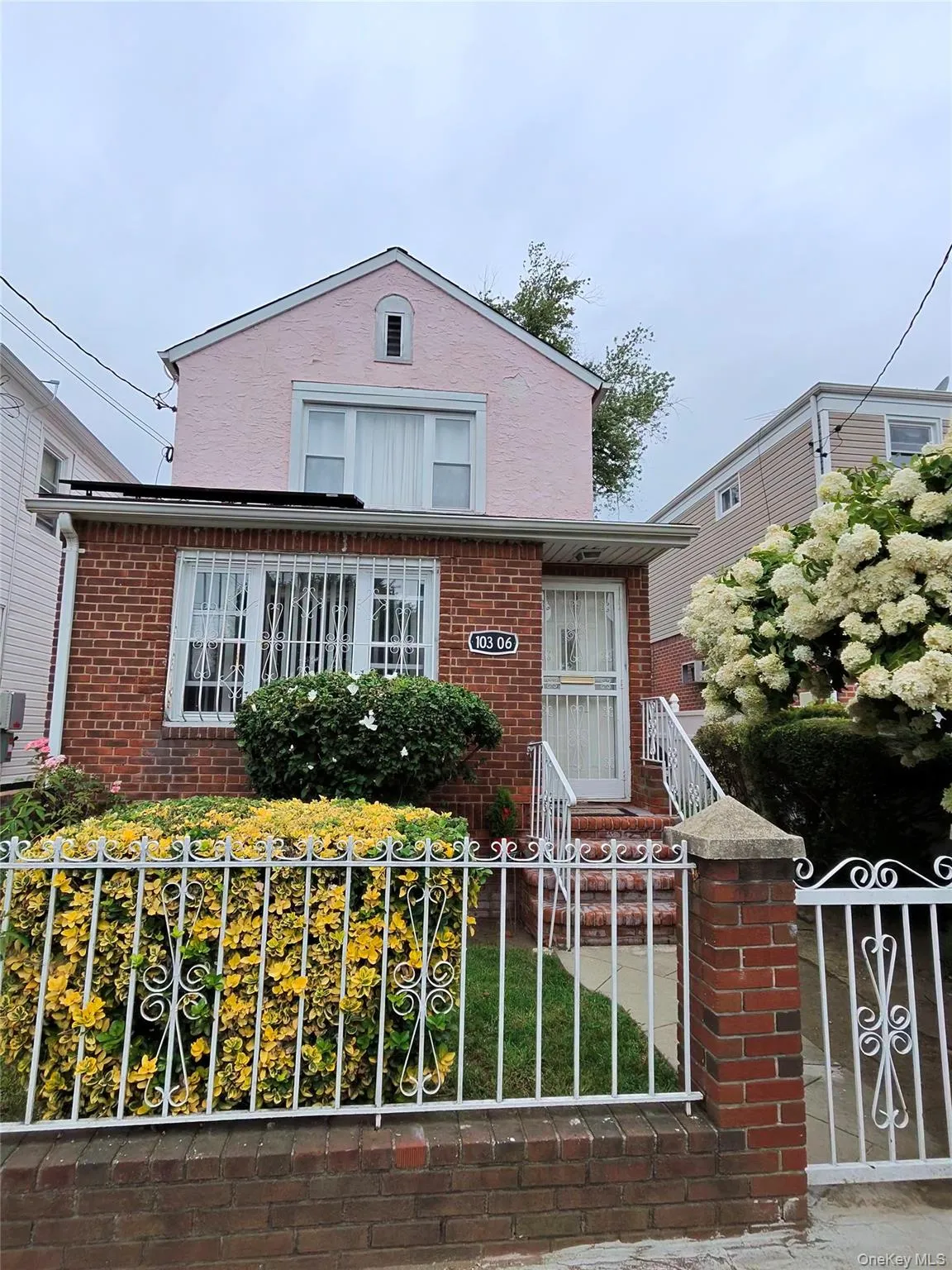 103-06 220th Street, New York, NY, 3 Bedrooms Bedrooms, 7 Rooms Rooms,1 BathroomBathrooms,Residential,For Rent,220th,0,1039891 103-06 220th Street, New York, NY, 3 Bedrooms Bedrooms, 7 Rooms Rooms,1 BathroomBathrooms,Residential,For Rent,220th,0,1039891