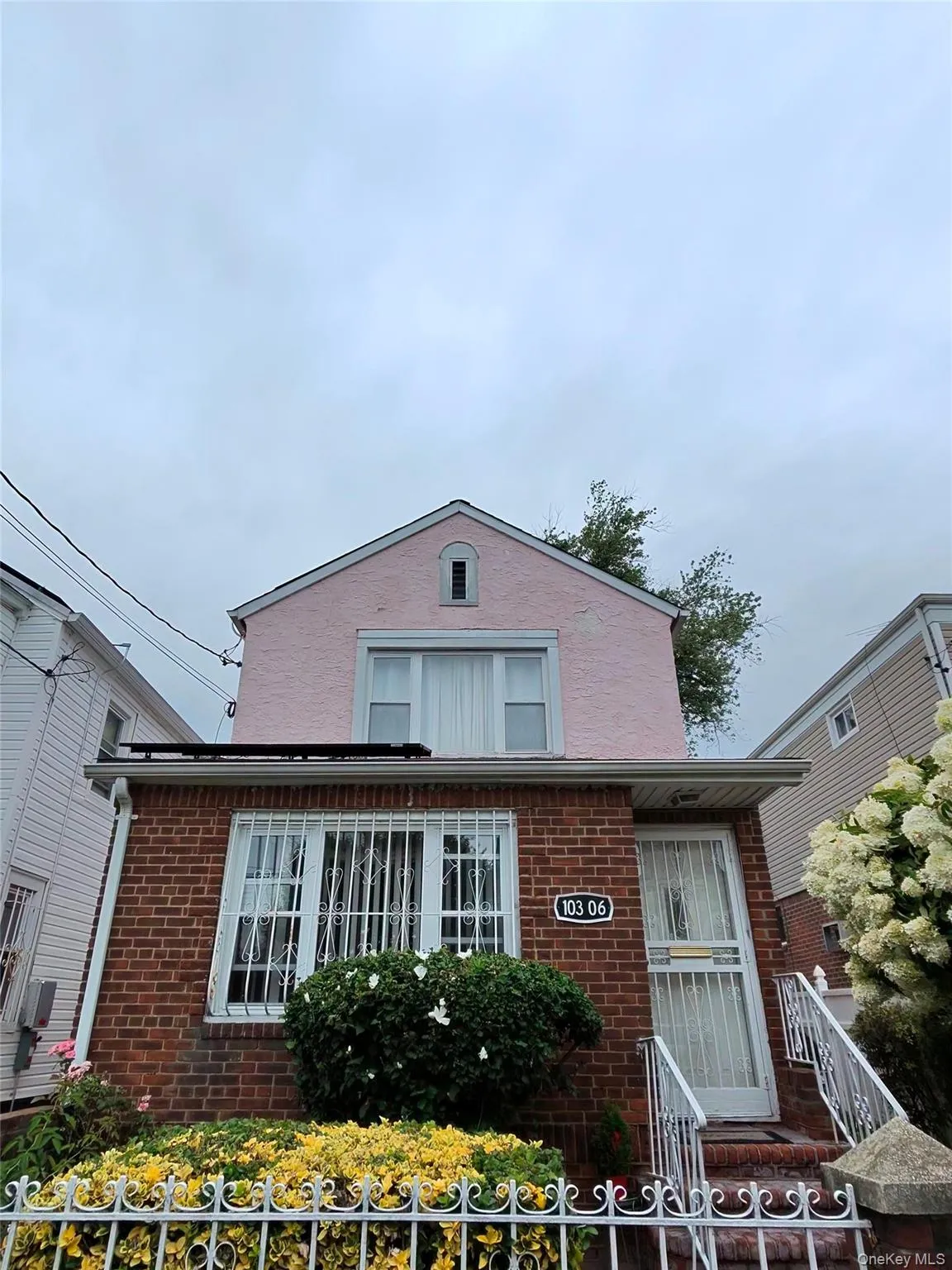 103-06 220th Street, New York, NY, 3 Bedrooms Bedrooms, 7 Rooms Rooms,1 BathroomBathrooms,Residential,For Rent,220th,0,1039891 103-06 220th Street, New York, NY, 3 Bedrooms Bedrooms, 7 Rooms Rooms,1 BathroomBathrooms,Residential,For Rent,220th,0,1039891