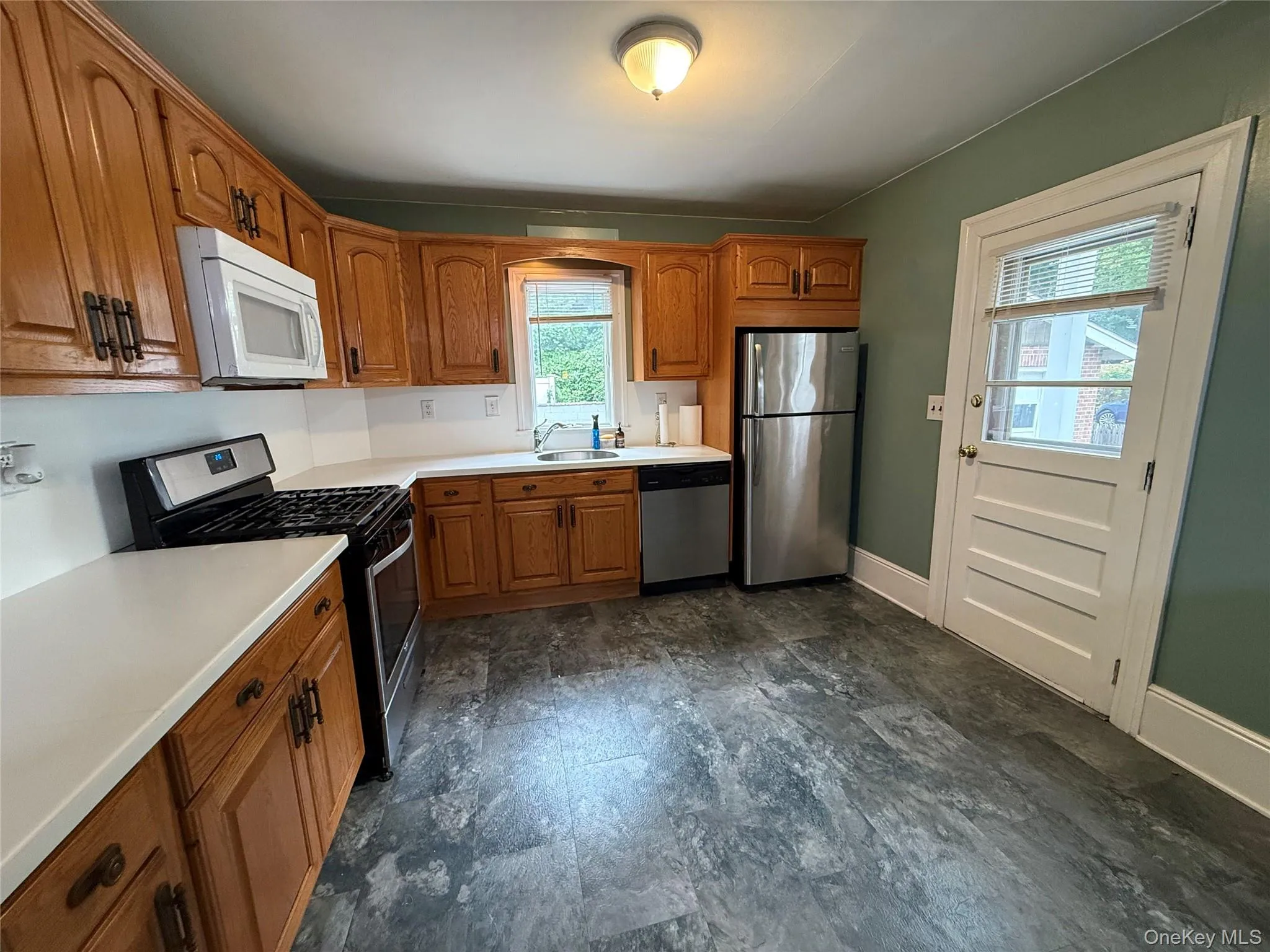 60 Catherine Street, Orangetown, NY, 2 Bedrooms Bedrooms, 6 Rooms Rooms,2 BathroomsBathrooms,Residential Lease,For Rent,Catherine,0,1039892 60 Catherine Street, Orangetown, NY, 2 Bedrooms Bedrooms, 6 Rooms Rooms,2 BathroomsBathrooms,Residential Lease,For Rent,Catherine,0,1039892