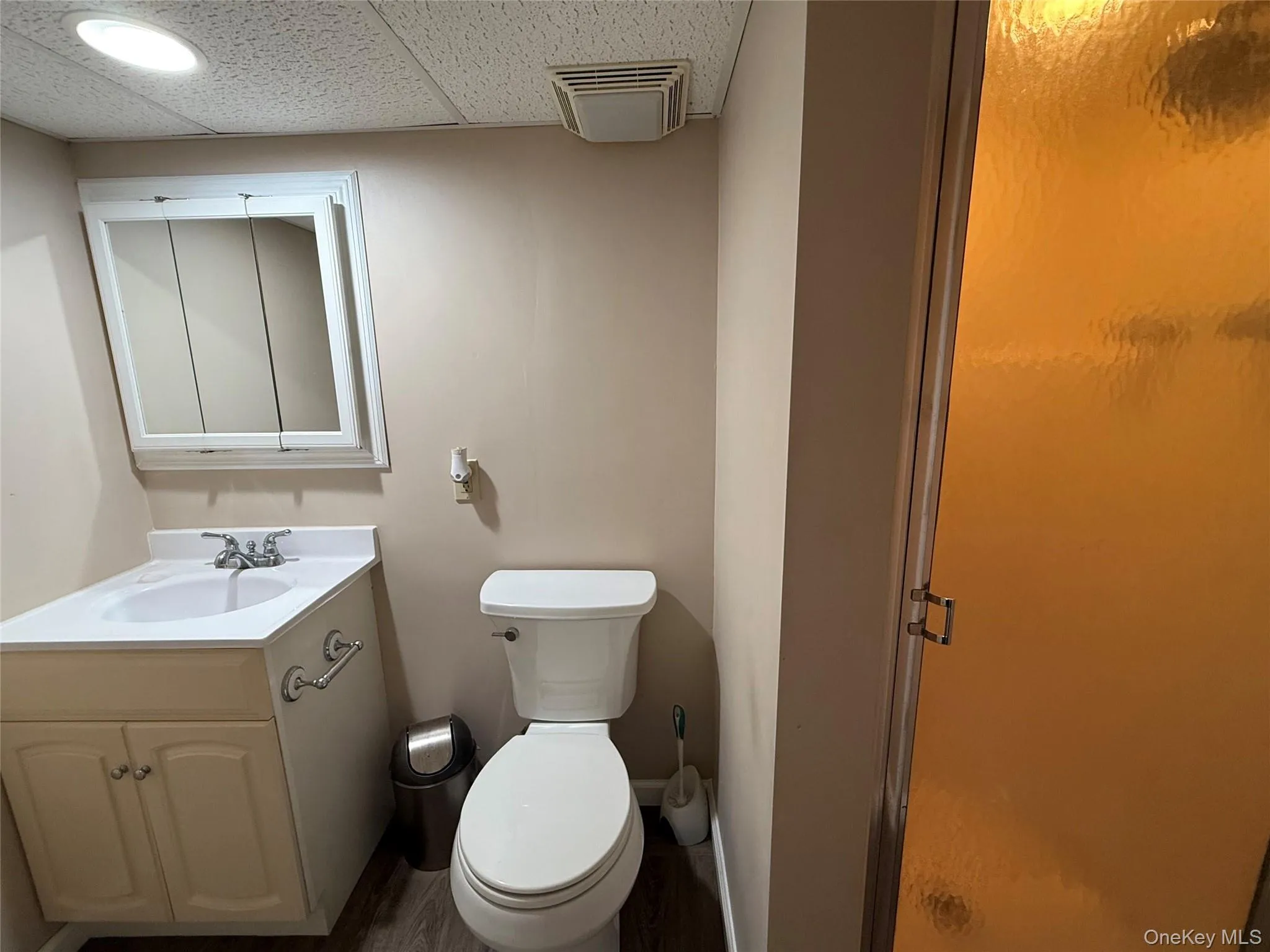 60 Catherine Street, Orangetown, NY, 2 Bedrooms Bedrooms, 6 Rooms Rooms,2 BathroomsBathrooms,Residential Lease,For Rent,Catherine,0,1039892 60 Catherine Street, Orangetown, NY, 2 Bedrooms Bedrooms, 6 Rooms Rooms,2 BathroomsBathrooms,Residential Lease,For Rent,Catherine,0,1039892