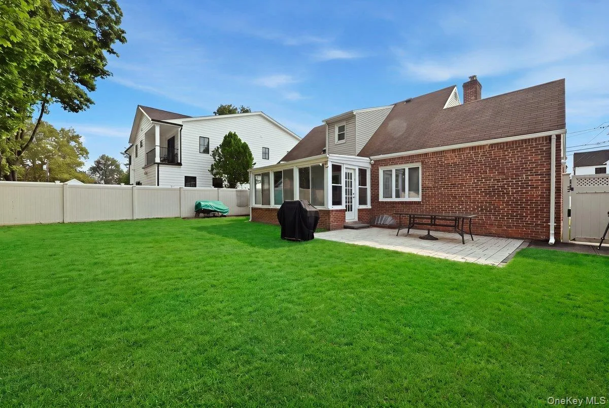 442 Langley Avenue, Hempstead, NY, 3 Bedrooms Bedrooms, 7 Rooms Rooms,2 BathroomsBathrooms,Residential Lease,For Rent,Langley,0,1039894 442 Langley Avenue, Hempstead, NY, 3 Bedrooms Bedrooms, 7 Rooms Rooms,2 BathroomsBathrooms,Residential Lease,For Rent,Langley,0,1039894