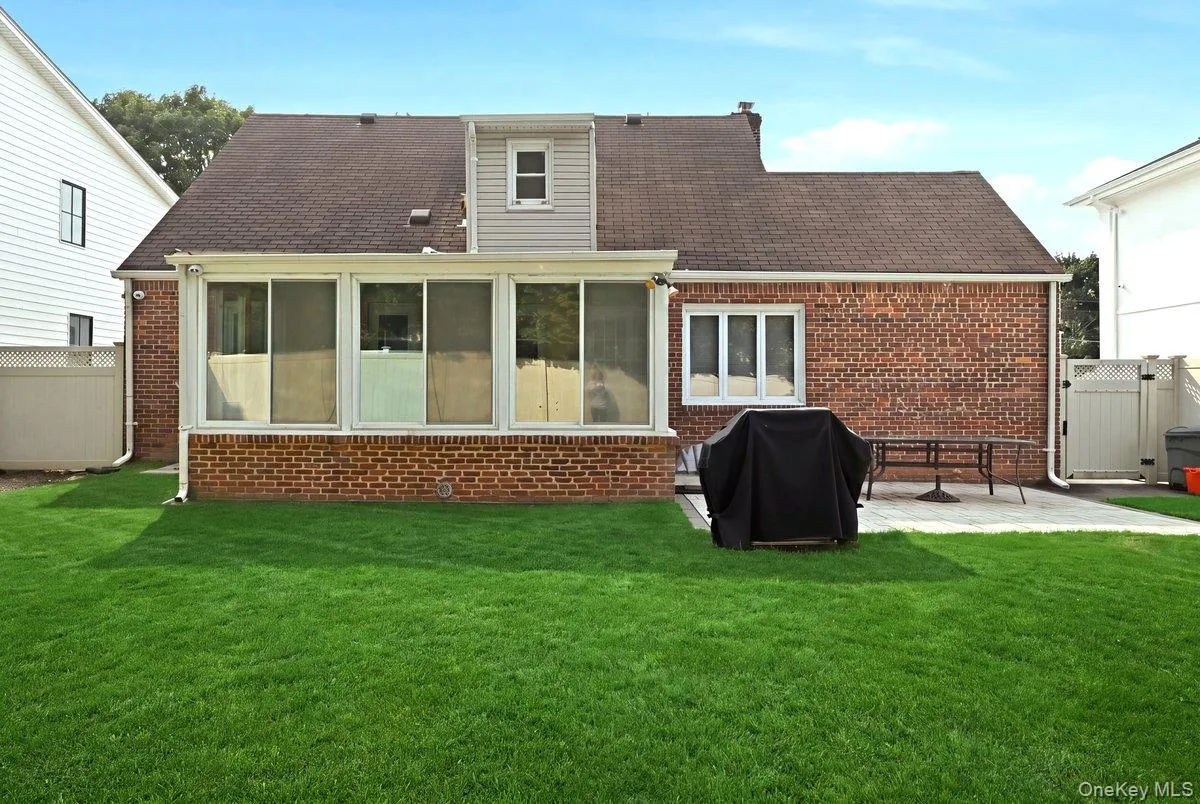 442 Langley Avenue, Hempstead, NY, 3 Bedrooms Bedrooms, 7 Rooms Rooms,2 BathroomsBathrooms,Residential Lease,For Rent,Langley,0,1039894 442 Langley Avenue, Hempstead, NY, 3 Bedrooms Bedrooms, 7 Rooms Rooms,2 BathroomsBathrooms,Residential Lease,For Rent,Langley,0,1039894