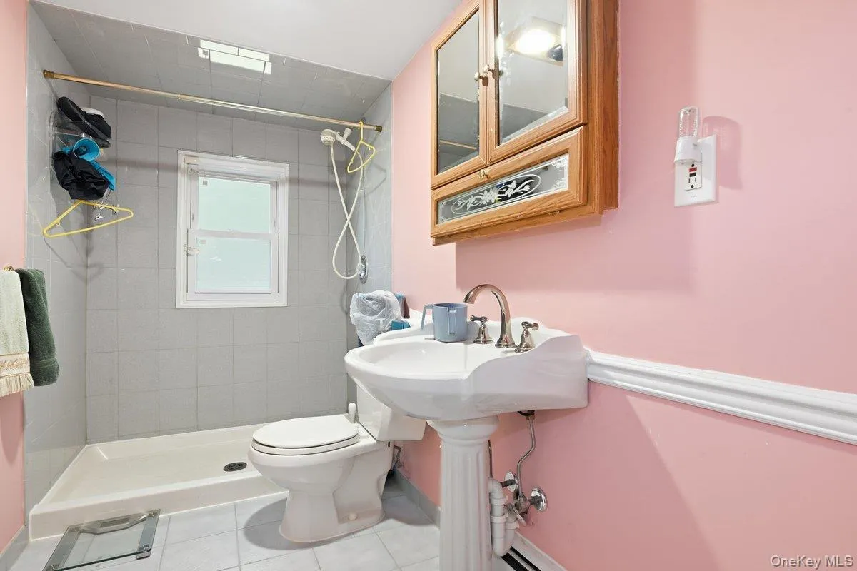 442 Langley Avenue, Hempstead, NY, 3 Bedrooms Bedrooms, 7 Rooms Rooms,2 BathroomsBathrooms,Residential Lease,For Rent,Langley,0,1039894 442 Langley Avenue, Hempstead, NY, 3 Bedrooms Bedrooms, 7 Rooms Rooms,2 BathroomsBathrooms,Residential Lease,For Rent,Langley,0,1039894