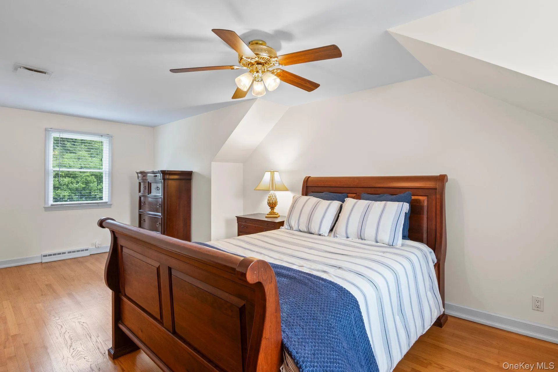 Large Bedroom With Wood Floors Large Bedroom With Wood Floors