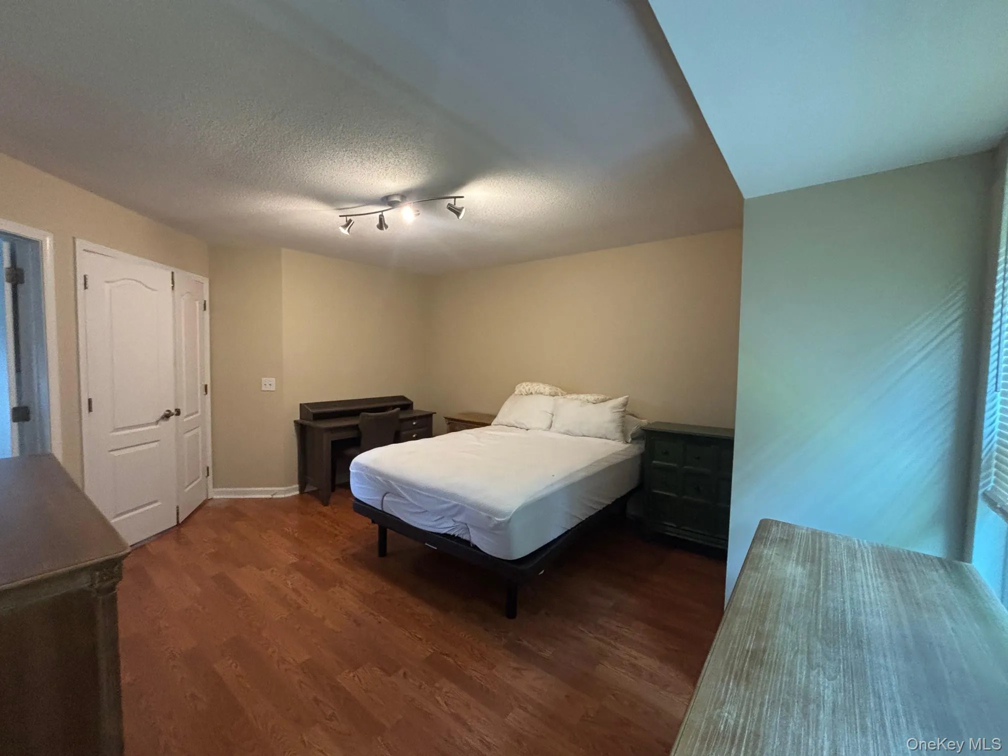 Primary bedroom. Primary bedroom.