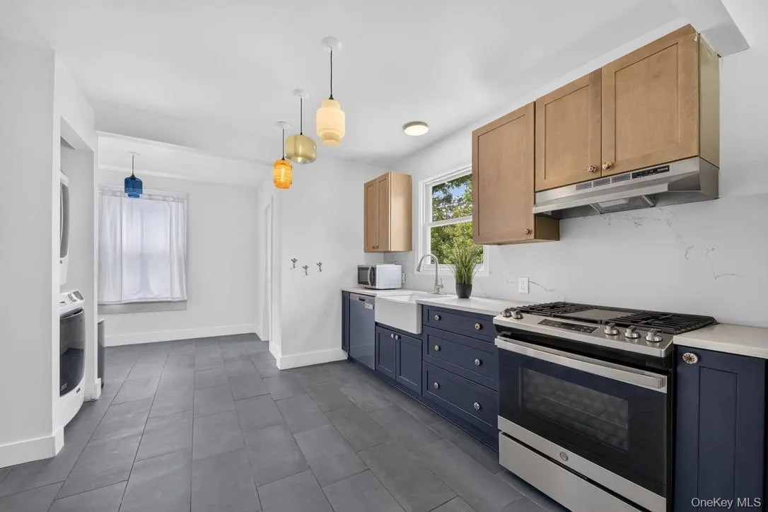 21 Judson Street, Beacon, NY, 3 Bedrooms Bedrooms, 6 Rooms Rooms,1 BathroomBathrooms,Residential Lease,For Rent,Judson,0,1039900 21 Judson Street, Beacon, NY, 3 Bedrooms Bedrooms, 6 Rooms Rooms,1 BathroomBathrooms,Residential Lease,For Rent,Judson,0,1039900