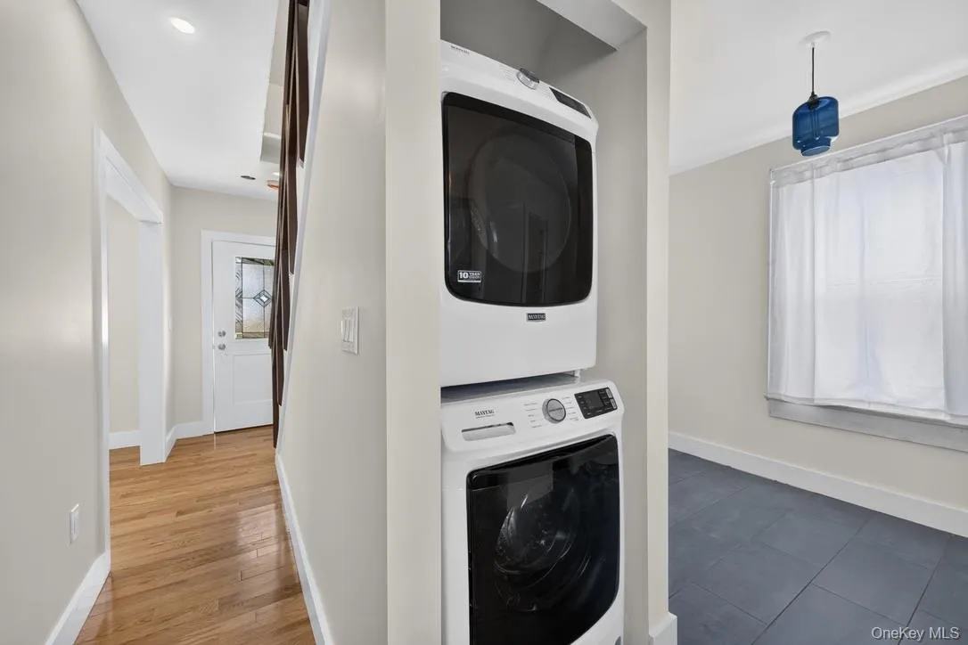 21 Judson Street, Beacon, NY, 3 Bedrooms Bedrooms, 6 Rooms Rooms,1 BathroomBathrooms,Residential Lease,For Rent,Judson,0,1039900 21 Judson Street, Beacon, NY, 3 Bedrooms Bedrooms, 6 Rooms Rooms,1 BathroomBathrooms,Residential Lease,For Rent,Judson,0,1039900