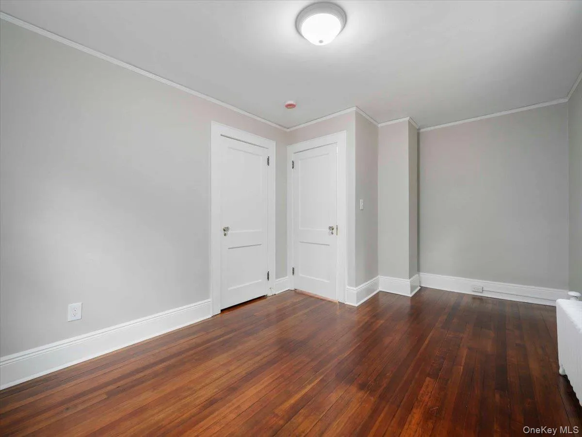 121 Clinton Avenue, Orangetown, NY, 3 Bedrooms Bedrooms, 11 Rooms Rooms,1 BathroomBathrooms,Residential Lease,For Rent,Clinton,0,1039901 121 Clinton Avenue, Orangetown, NY, 3 Bedrooms Bedrooms, 11 Rooms Rooms,1 BathroomBathrooms,Residential Lease,For Rent,Clinton,0,1039901