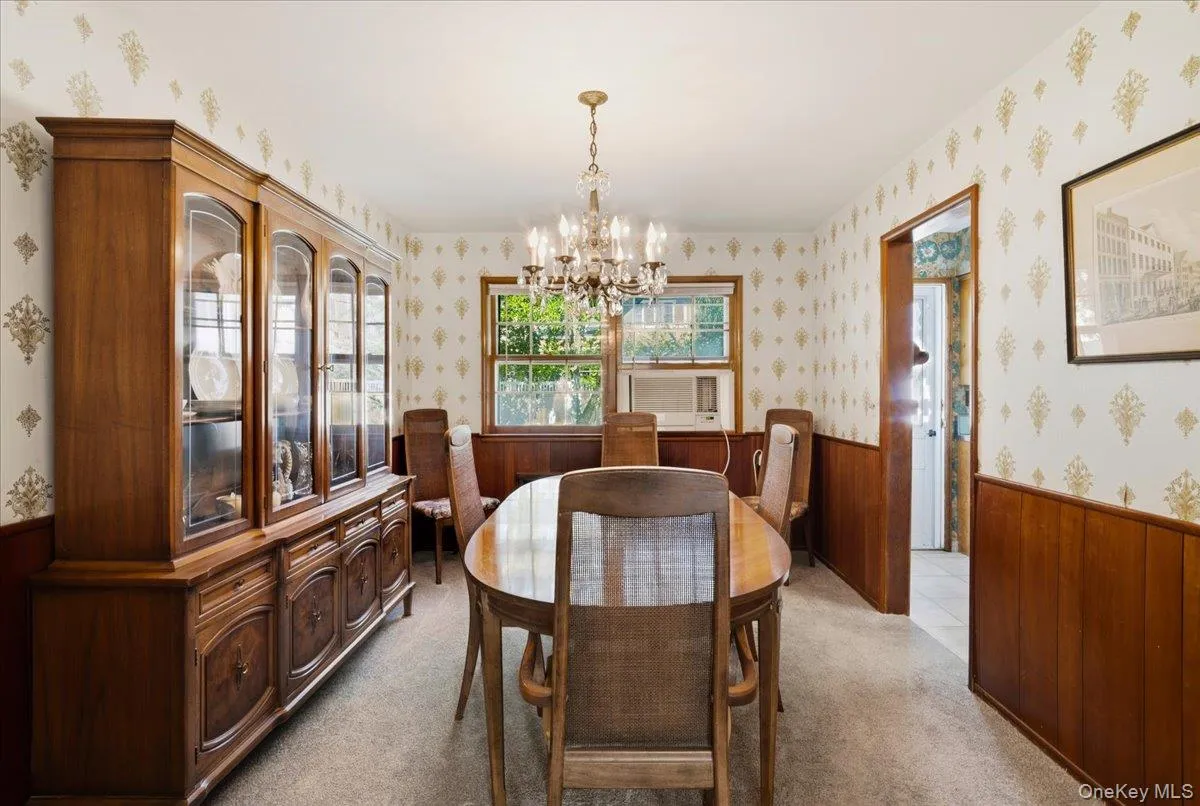 68 Roy Avenue, Oyster Bay, NY, 4 Bedrooms Bedrooms, 7 Rooms Rooms,2 BathroomsBathrooms,Residential,For Rent,Roy,0,1039907 68 Roy Avenue, Oyster Bay, NY, 4 Bedrooms Bedrooms, 7 Rooms Rooms,2 BathroomsBathrooms,Residential,For Rent,Roy,0,1039907