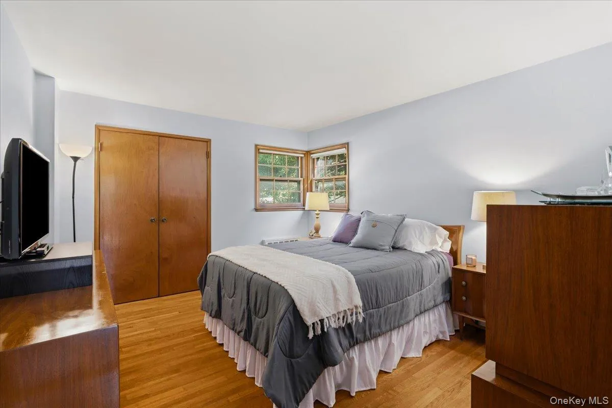 68 Roy Avenue, Oyster Bay, NY, 4 Bedrooms Bedrooms, 7 Rooms Rooms,2 BathroomsBathrooms,Residential,For Rent,Roy,0,1039907 68 Roy Avenue, Oyster Bay, NY, 4 Bedrooms Bedrooms, 7 Rooms Rooms,2 BathroomsBathrooms,Residential,For Rent,Roy,0,1039907