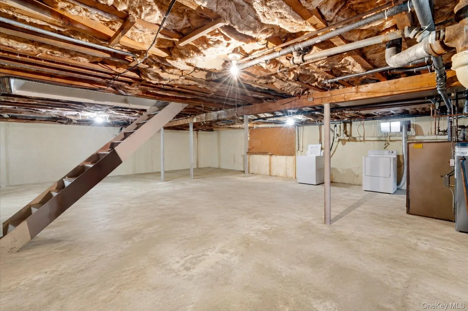 68 Roy Avenue, Oyster Bay, NY, 4 Bedrooms Bedrooms, 7 Rooms Rooms,2 BathroomsBathrooms,Residential,For Rent,Roy,0,1039907 68 Roy Avenue, Oyster Bay, NY, 4 Bedrooms Bedrooms, 7 Rooms Rooms,2 BathroomsBathrooms,Residential,For Rent,Roy,0,1039907