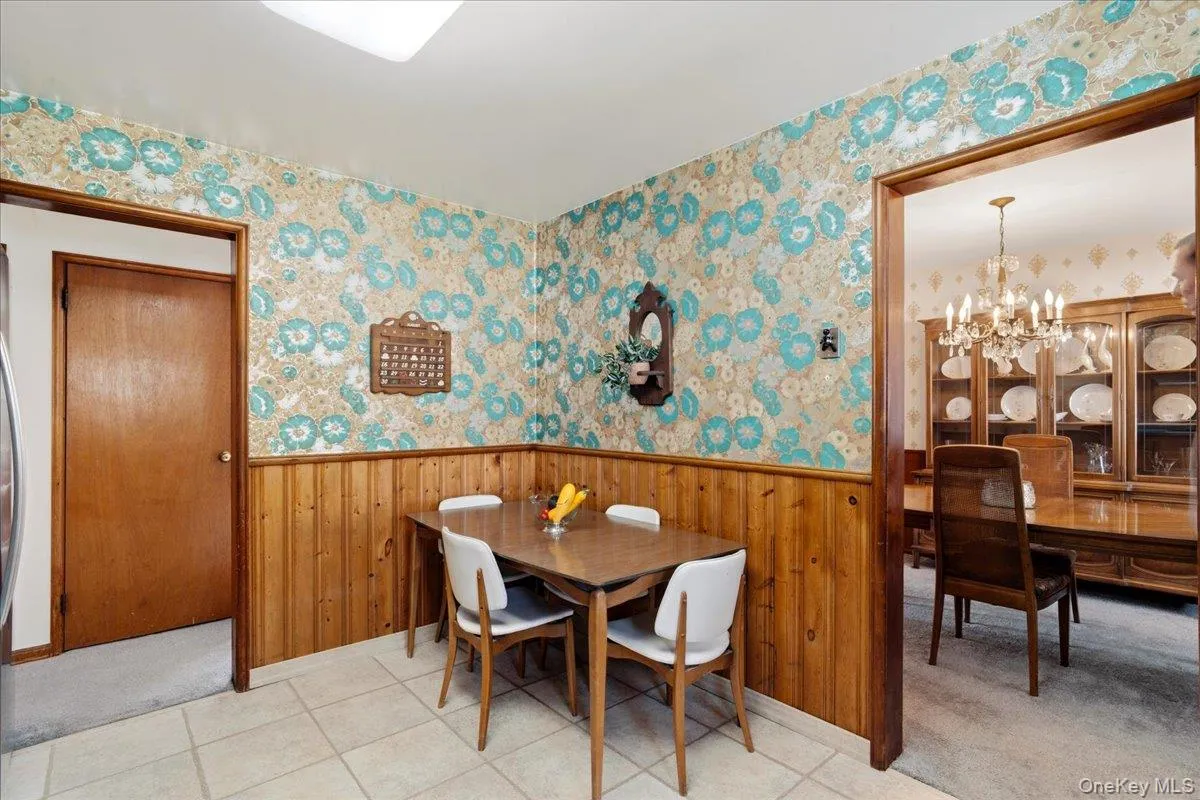 68 Roy Avenue, Oyster Bay, NY, 4 Bedrooms Bedrooms, 7 Rooms Rooms,2 BathroomsBathrooms,Residential,For Rent,Roy,0,1039907 68 Roy Avenue, Oyster Bay, NY, 4 Bedrooms Bedrooms, 7 Rooms Rooms,2 BathroomsBathrooms,Residential,For Rent,Roy,0,1039907