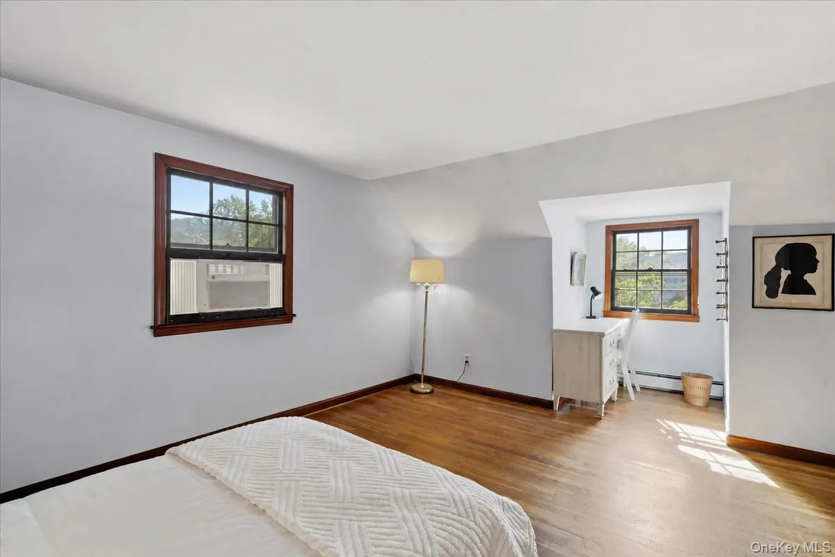 68 Roy Avenue, Oyster Bay, NY, 4 Bedrooms Bedrooms, 7 Rooms Rooms,2 BathroomsBathrooms,Residential,For Rent,Roy,0,1039907 68 Roy Avenue, Oyster Bay, NY, 4 Bedrooms Bedrooms, 7 Rooms Rooms,2 BathroomsBathrooms,Residential,For Rent,Roy,0,1039907