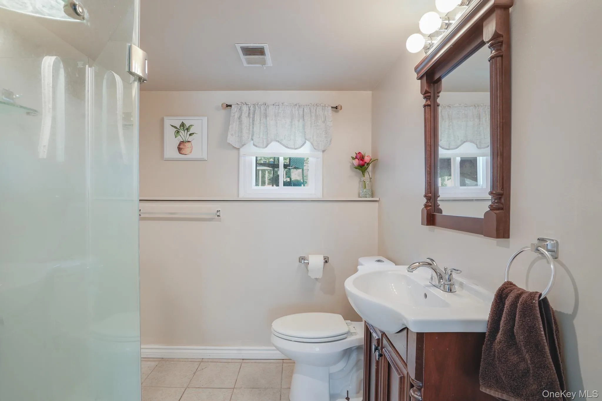 8 Hampton Road, Poughkeepsie (town), NY, 5 Bedrooms Bedrooms, 13 Rooms Rooms,3 BathroomsBathrooms,Residential,For Rent,Hampton,0,1039910 8 Hampton Road, Poughkeepsie (town), NY, 5 Bedrooms Bedrooms, 13 Rooms Rooms,3 BathroomsBathrooms,Residential,For Rent,Hampton,0,1039910