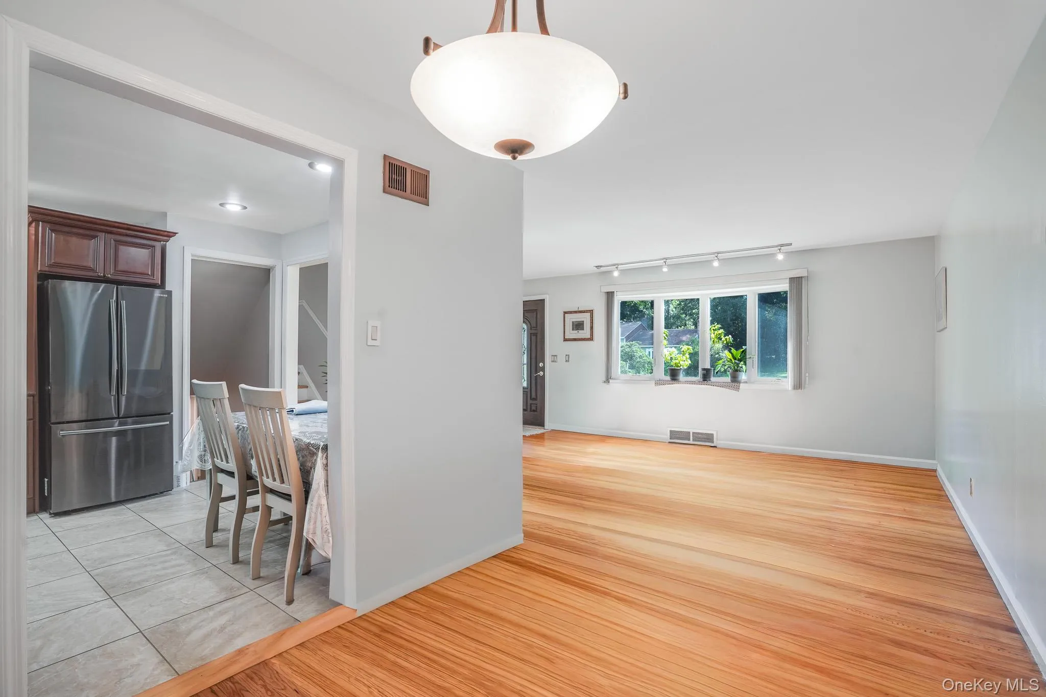 8 Hampton Road, Poughkeepsie (town), NY, 5 Bedrooms Bedrooms, 13 Rooms Rooms,3 BathroomsBathrooms,Residential,For Rent,Hampton,0,1039910 8 Hampton Road, Poughkeepsie (town), NY, 5 Bedrooms Bedrooms, 13 Rooms Rooms,3 BathroomsBathrooms,Residential,For Rent,Hampton,0,1039910