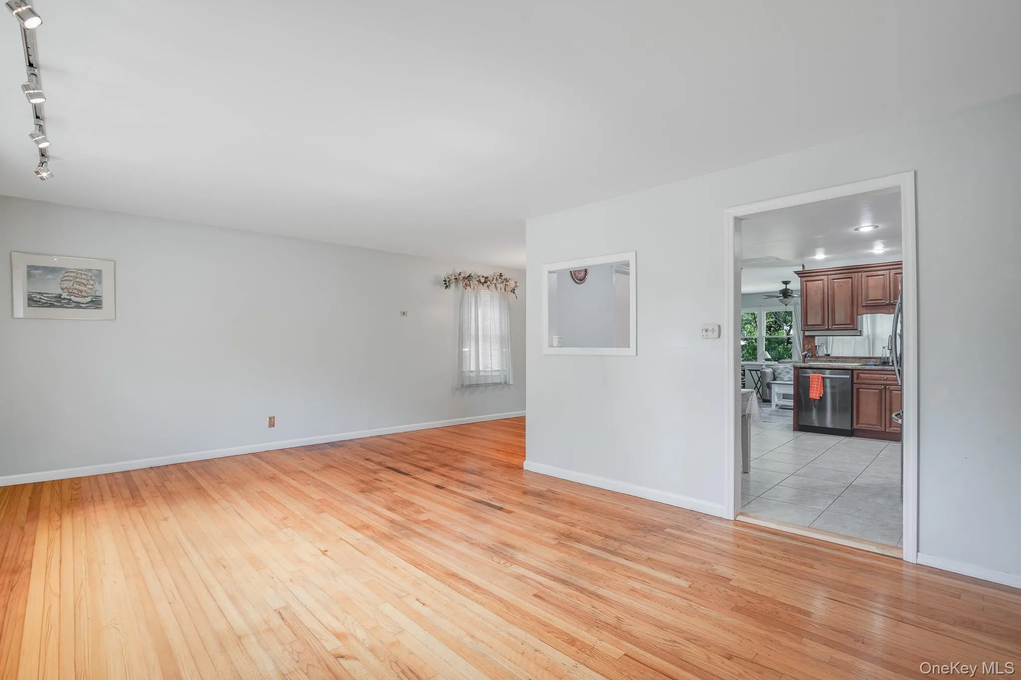 8 Hampton Road, Poughkeepsie (town), NY, 5 Bedrooms Bedrooms, 13 Rooms Rooms,3 BathroomsBathrooms,Residential,For Rent,Hampton,0,1039910 8 Hampton Road, Poughkeepsie (town), NY, 5 Bedrooms Bedrooms, 13 Rooms Rooms,3 BathroomsBathrooms,Residential,For Rent,Hampton,0,1039910