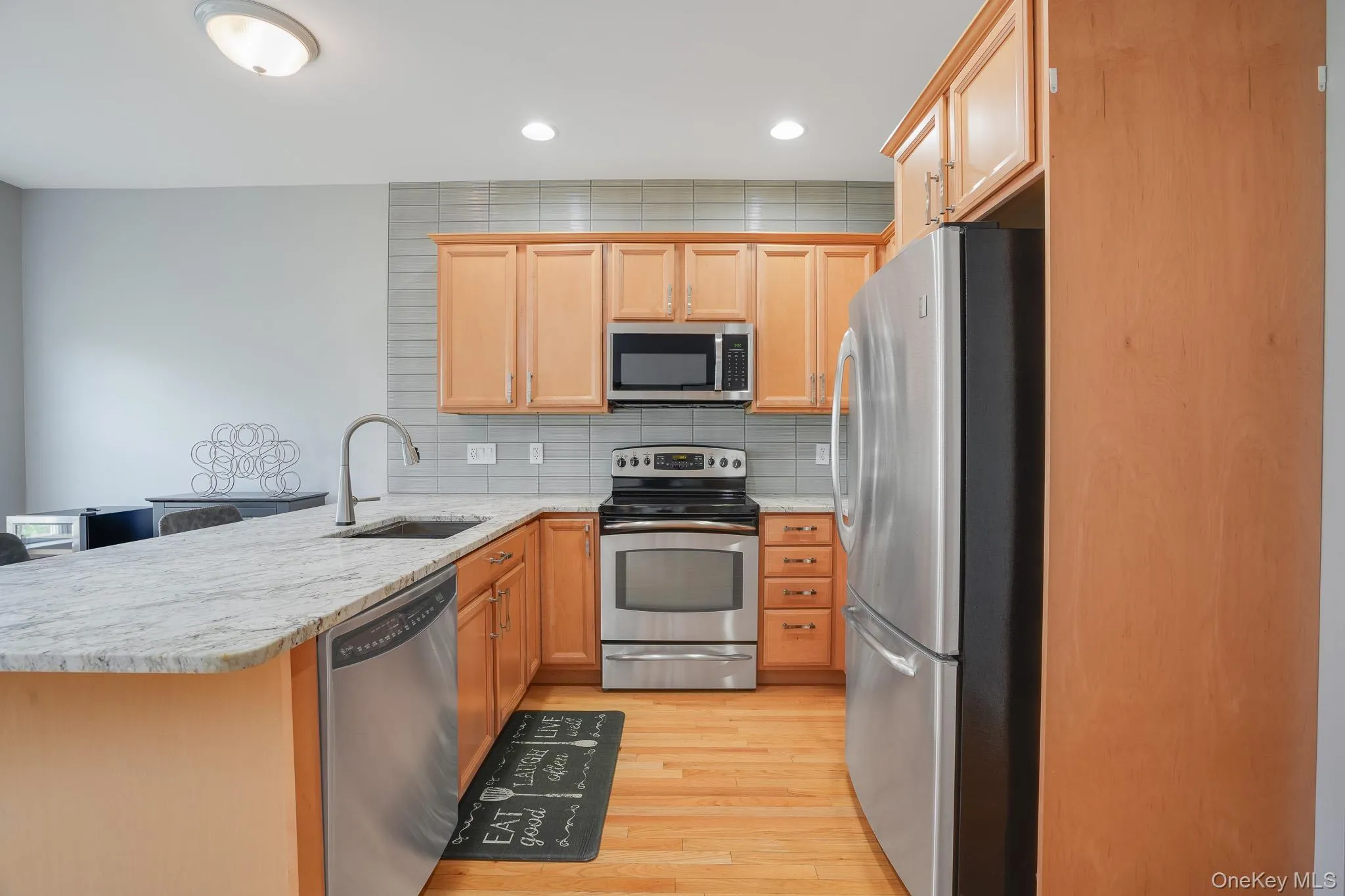 303 Bridgeview Drive, Poughkeepsie, NY, 2 Bedrooms Bedrooms, 8 Rooms Rooms,2 BathroomsBathrooms,Residential,For Rent,Bridgeview,0,1039912 303 Bridgeview Drive, Poughkeepsie, NY, 2 Bedrooms Bedrooms, 8 Rooms Rooms,2 BathroomsBathrooms,Residential,For Rent,Bridgeview,0,1039912