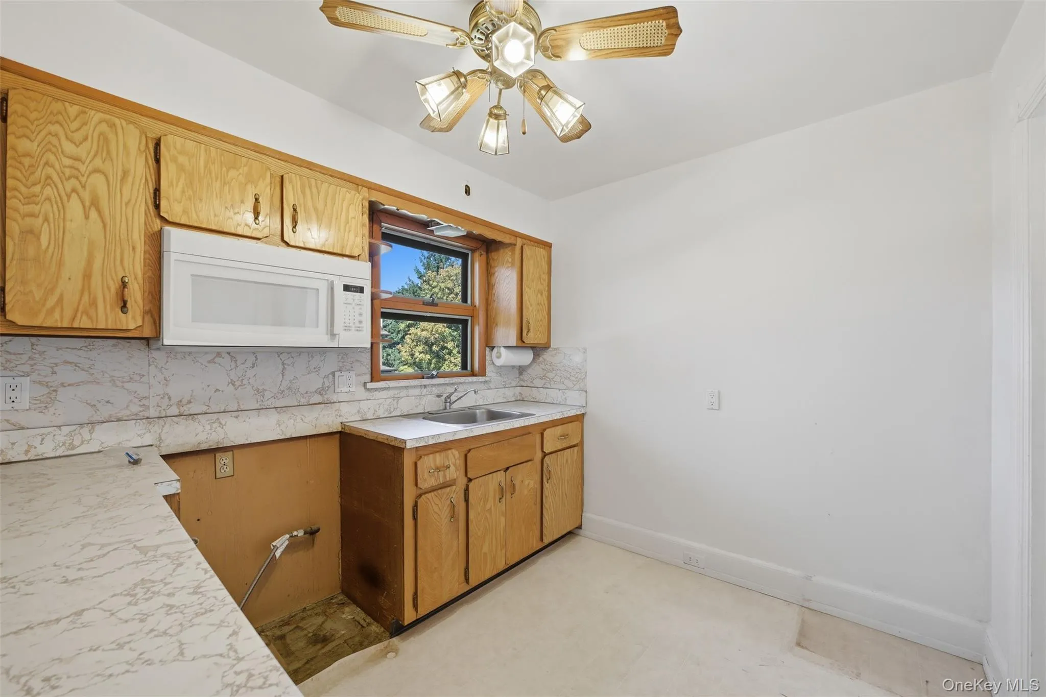 315 Sickles Avenue, New Rochelle, NY, 5 Bedrooms Bedrooms, 9 Rooms Rooms,1 BathroomBathrooms,Residential,For Rent,Sickles,0,1039913 315 Sickles Avenue, New Rochelle, NY, 5 Bedrooms Bedrooms, 9 Rooms Rooms,1 BathroomBathrooms,Residential,For Rent,Sickles,0,1039913