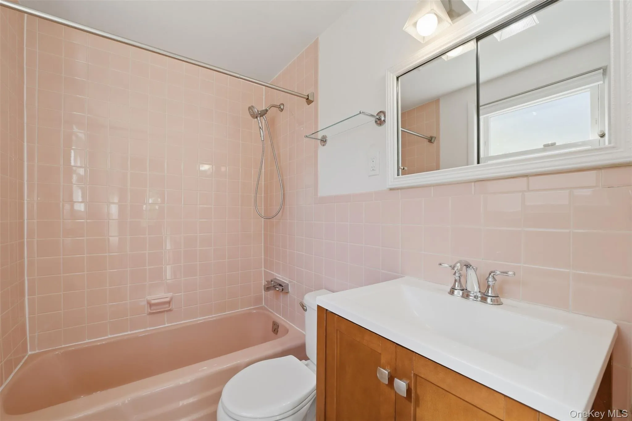 First floor bathroom First floor bathroom