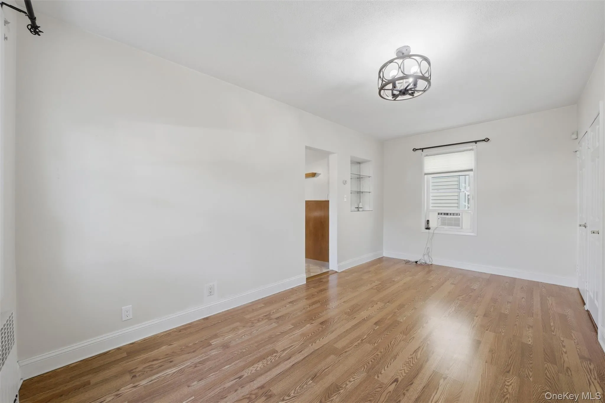 315 Sickles Avenue, New Rochelle, NY, 5 Bedrooms Bedrooms, 9 Rooms Rooms,1 BathroomBathrooms,Residential,For Rent,Sickles,0,1039913 315 Sickles Avenue, New Rochelle, NY, 5 Bedrooms Bedrooms, 9 Rooms Rooms,1 BathroomBathrooms,Residential,For Rent,Sickles,0,1039913